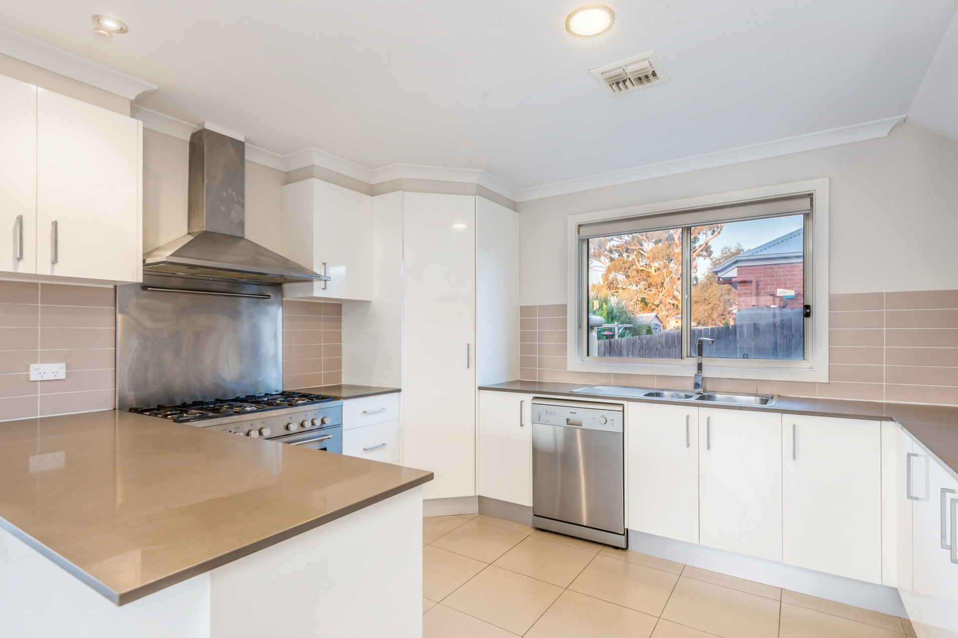 19 Bruce Dittmar Street, FORDE ACT 2914, Forde - Thumbnail 4