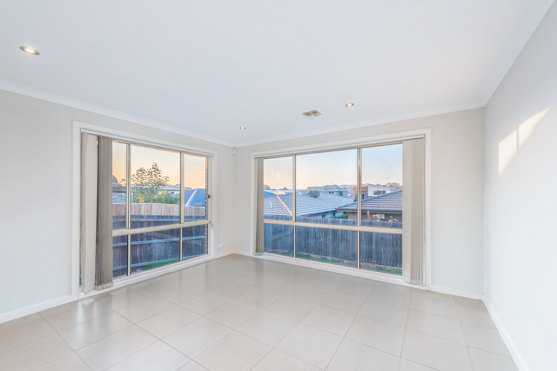19 Bruce Dittmar Street, FORDE ACT 2914, Forde - Thumbnail 5