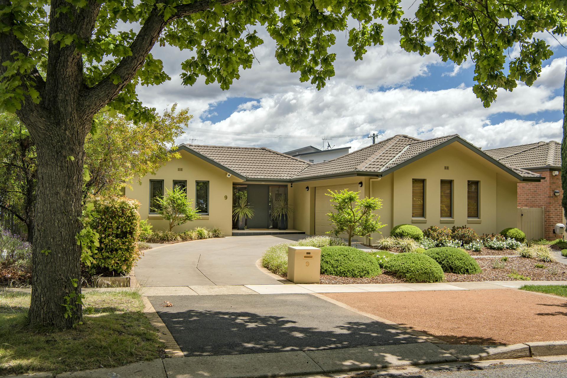 9 Le Hunte Street, DEAKIN ACT 2600, Deakin - Thumbnail 2