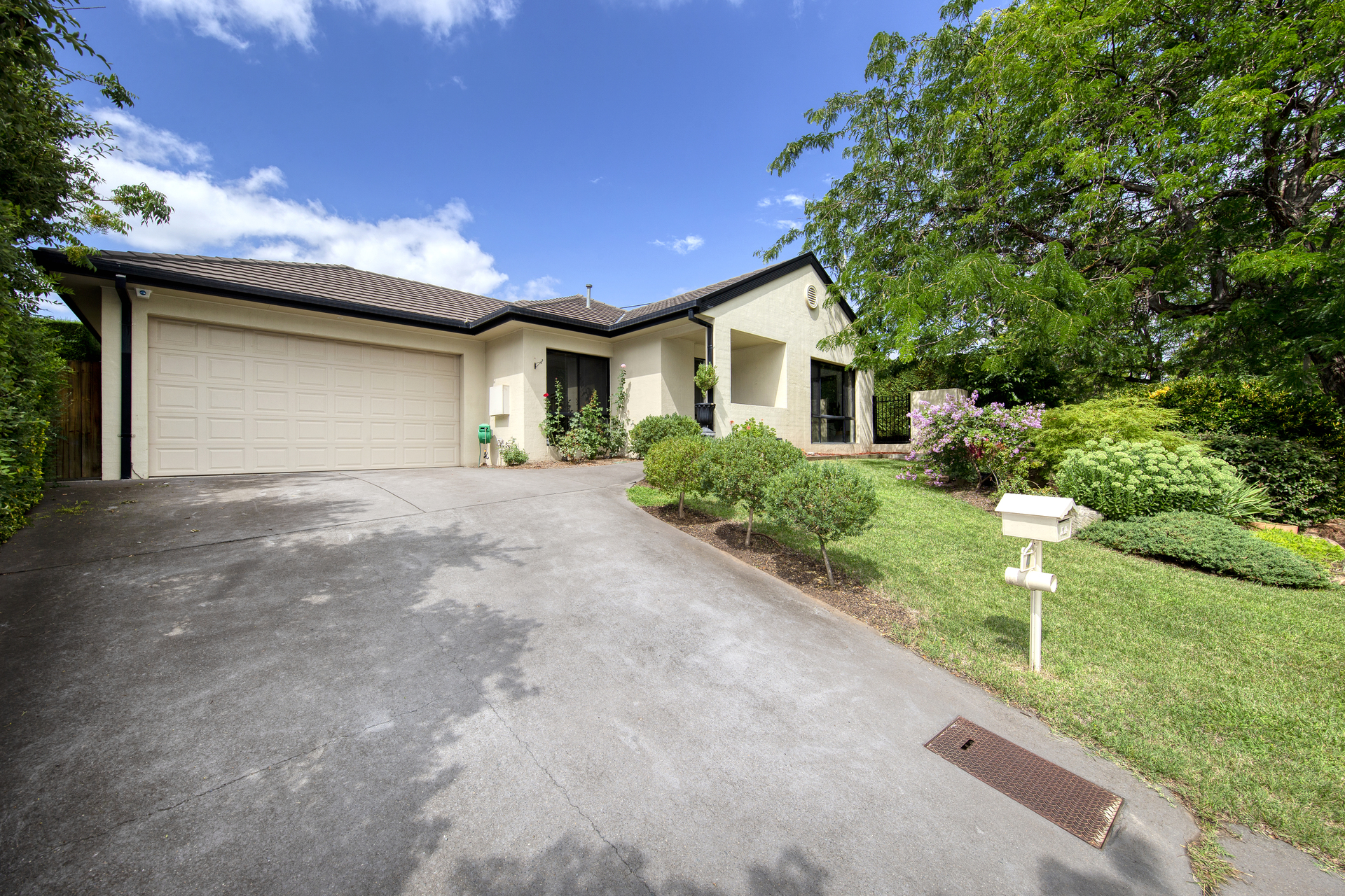 4 Peacock Place, CURTIN ACT 2605, Curtin - Thumbnail 2