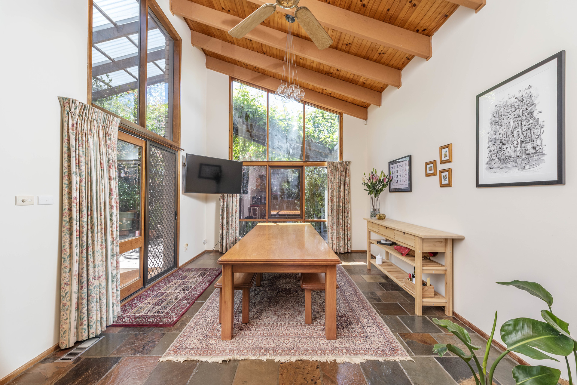 85 Jackie Howe Crescent, MACARTHUR ACT 2904, Macarthur - Thumbnail 2