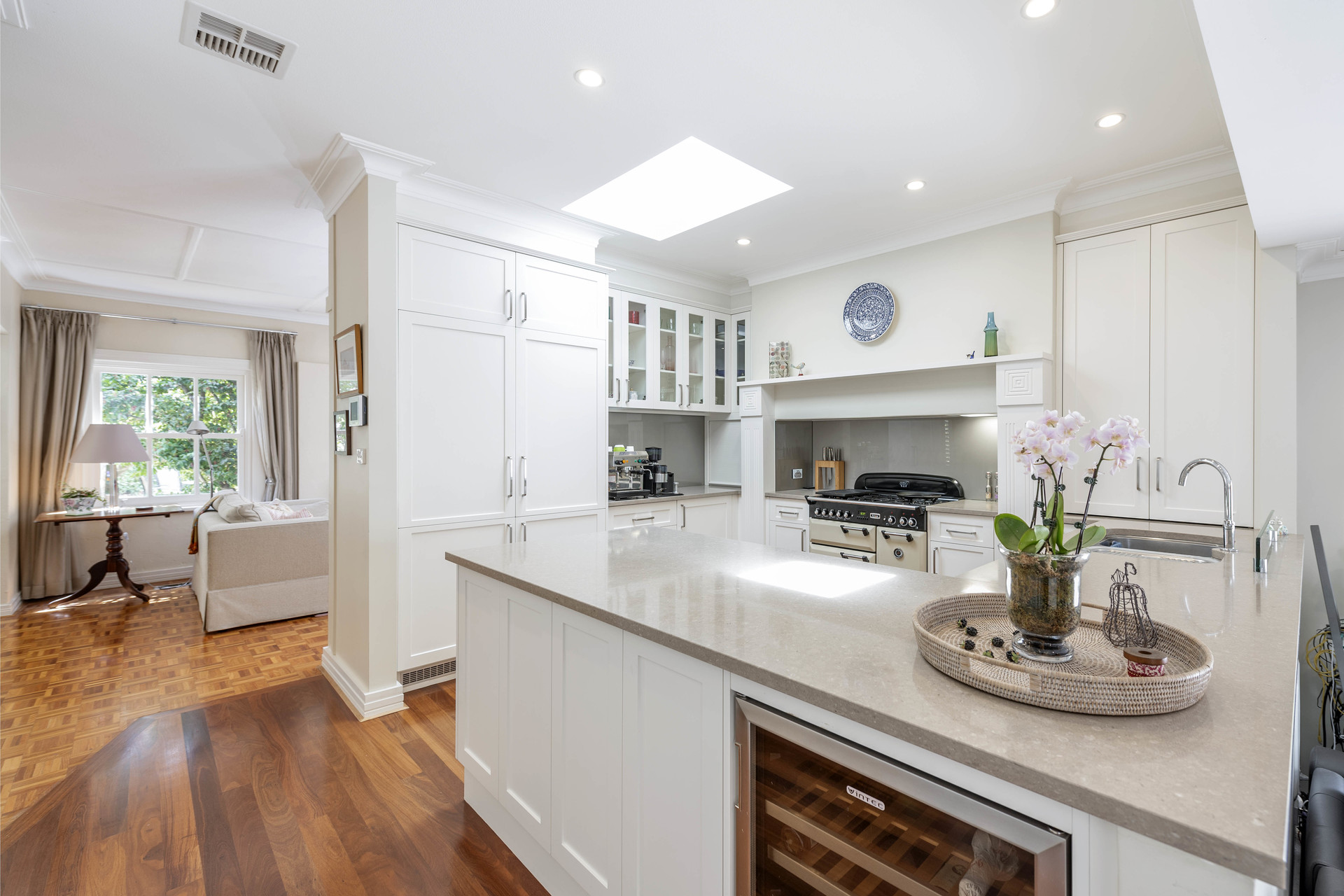 2 Belmore Gardens, BARTON ACT 2600, Barton - Thumbnail 5