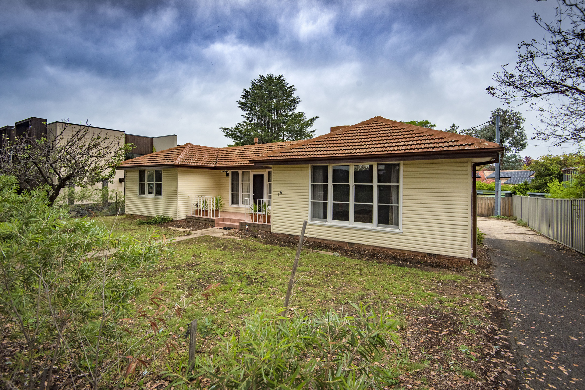 16 Schomburgk Street, Yarralumla ACT 2600, Yarralumla - Thumbnail 3