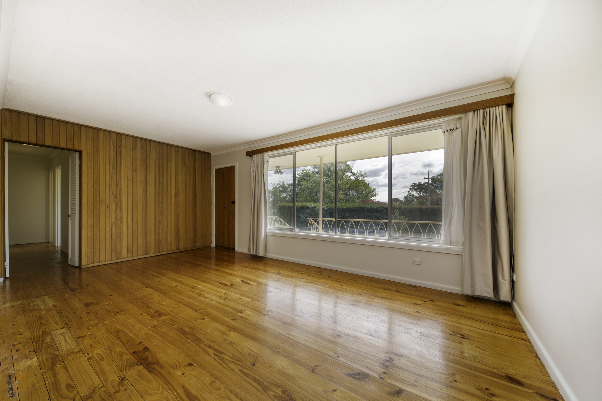 1 Kennerley Street, Curtin ACT 2605, Curtin - Thumbnail 6