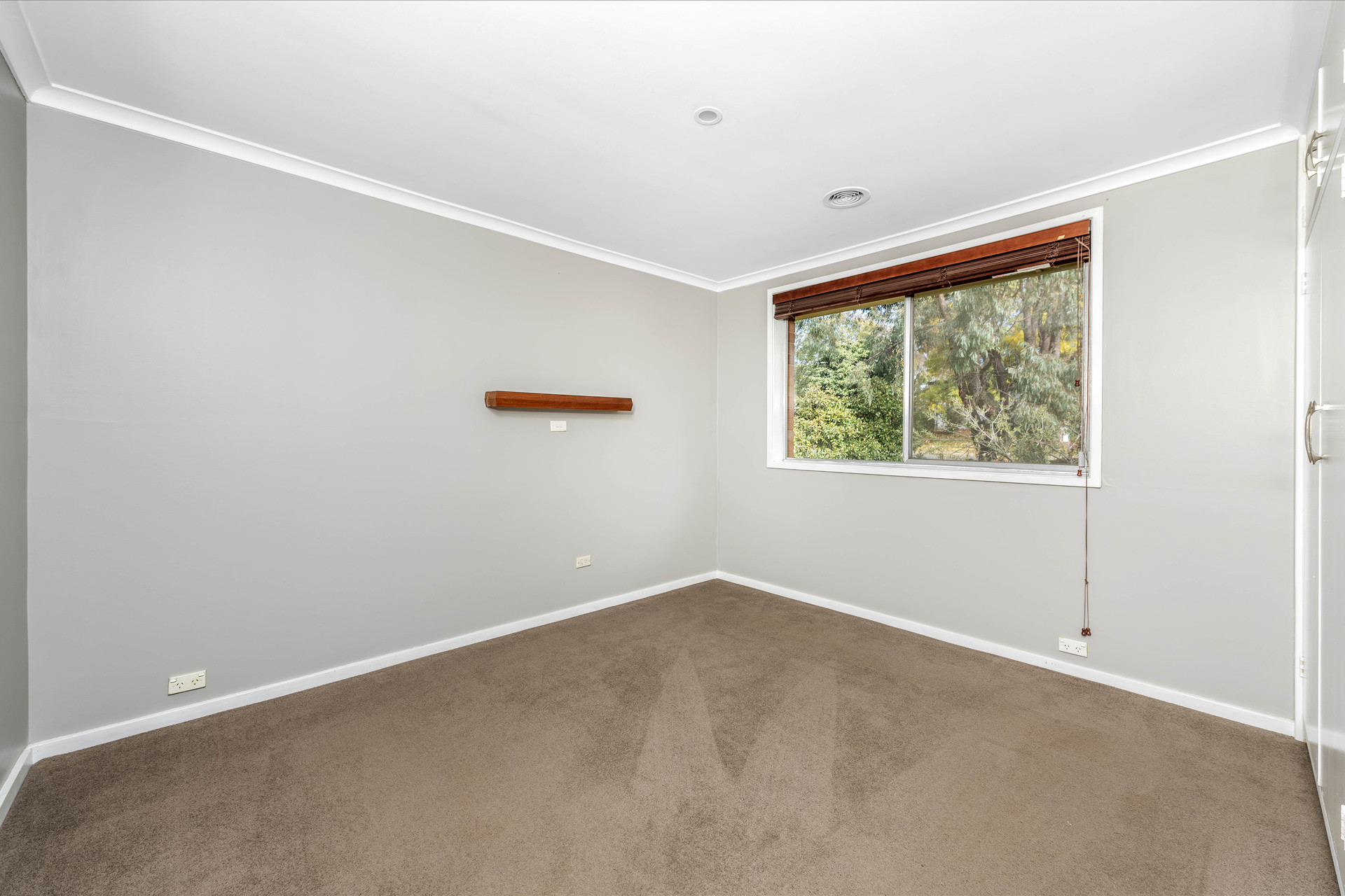 13 Maygar Street, Hughes ACT 2605, Hughes - Thumbnail 5