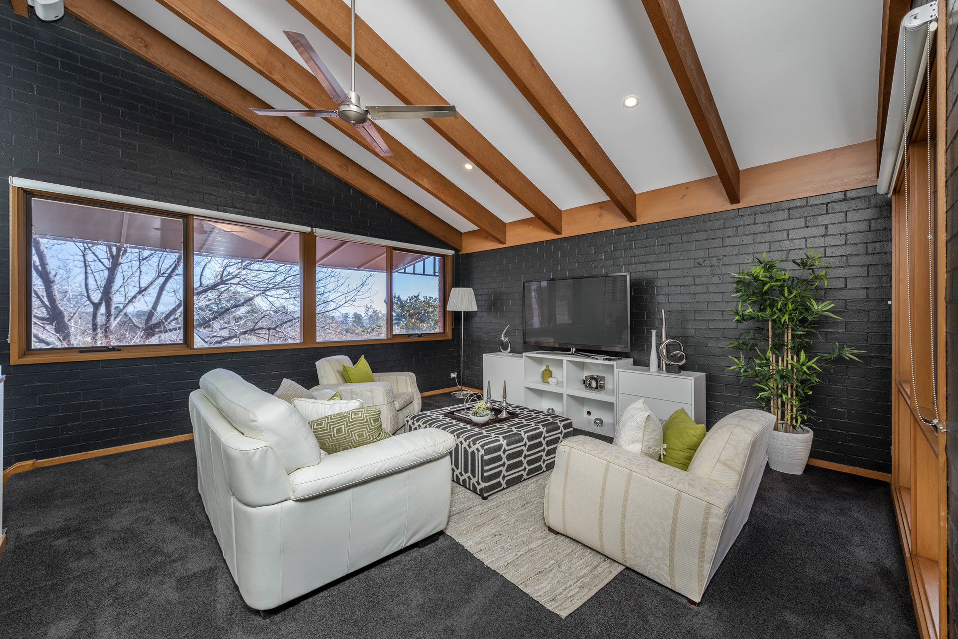 65 Julia Flynn Avenue, Isaacs ACT 2607, Isaacs - Thumbnail 2