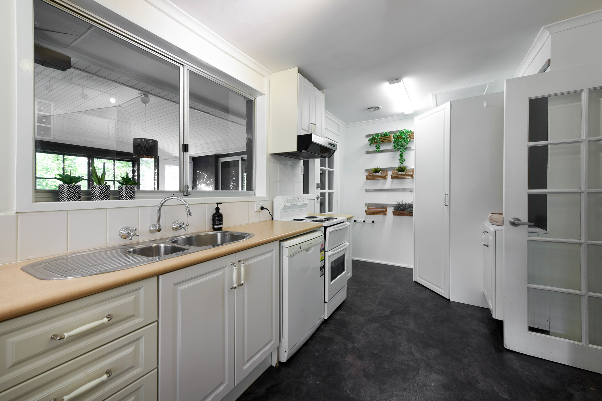 18 Buriga Street, Giralang ACT 2617, Giralang - Thumbnail 6
