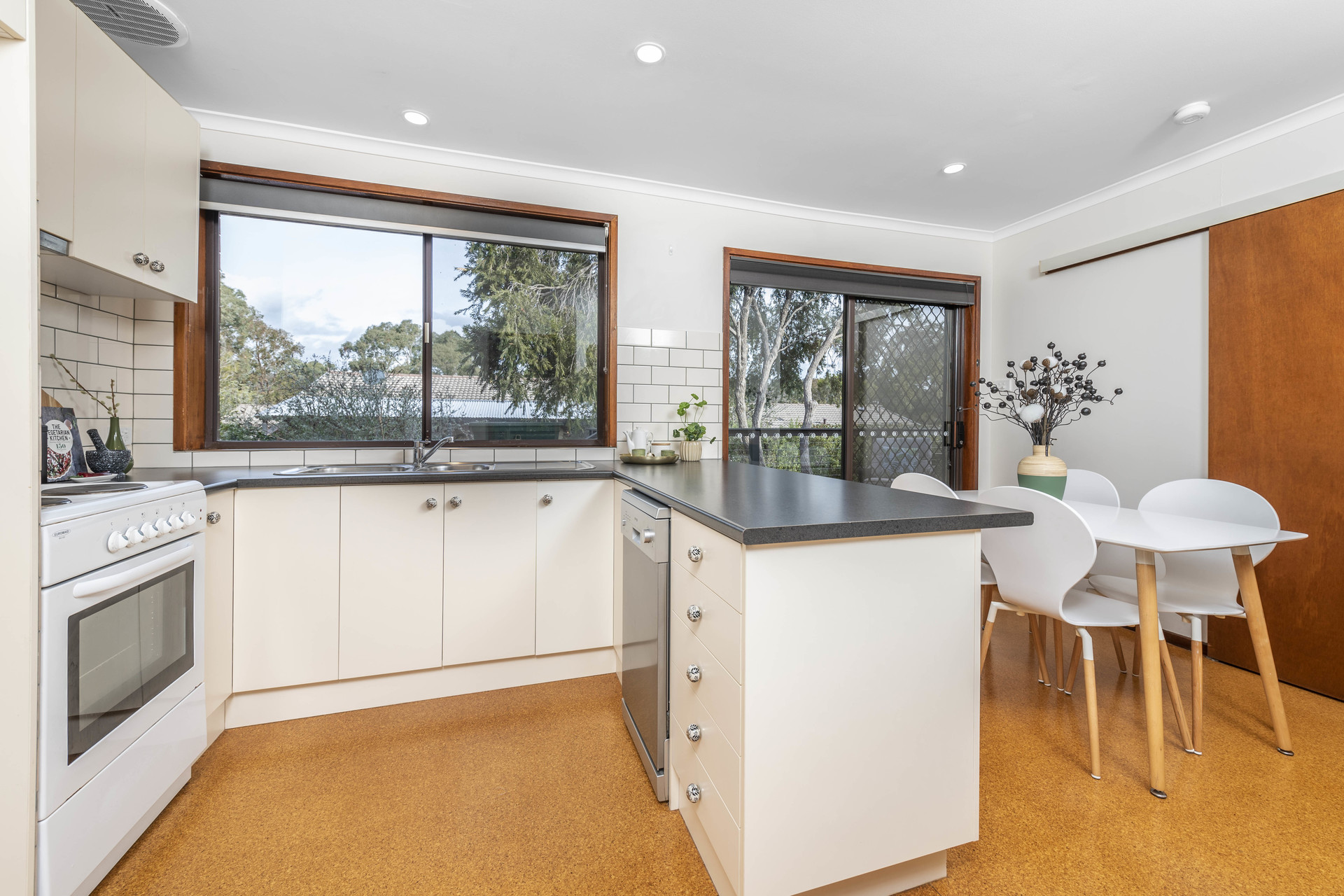 86 Dexter Street, Cook ACT 2614, Cook - Thumbnail 5