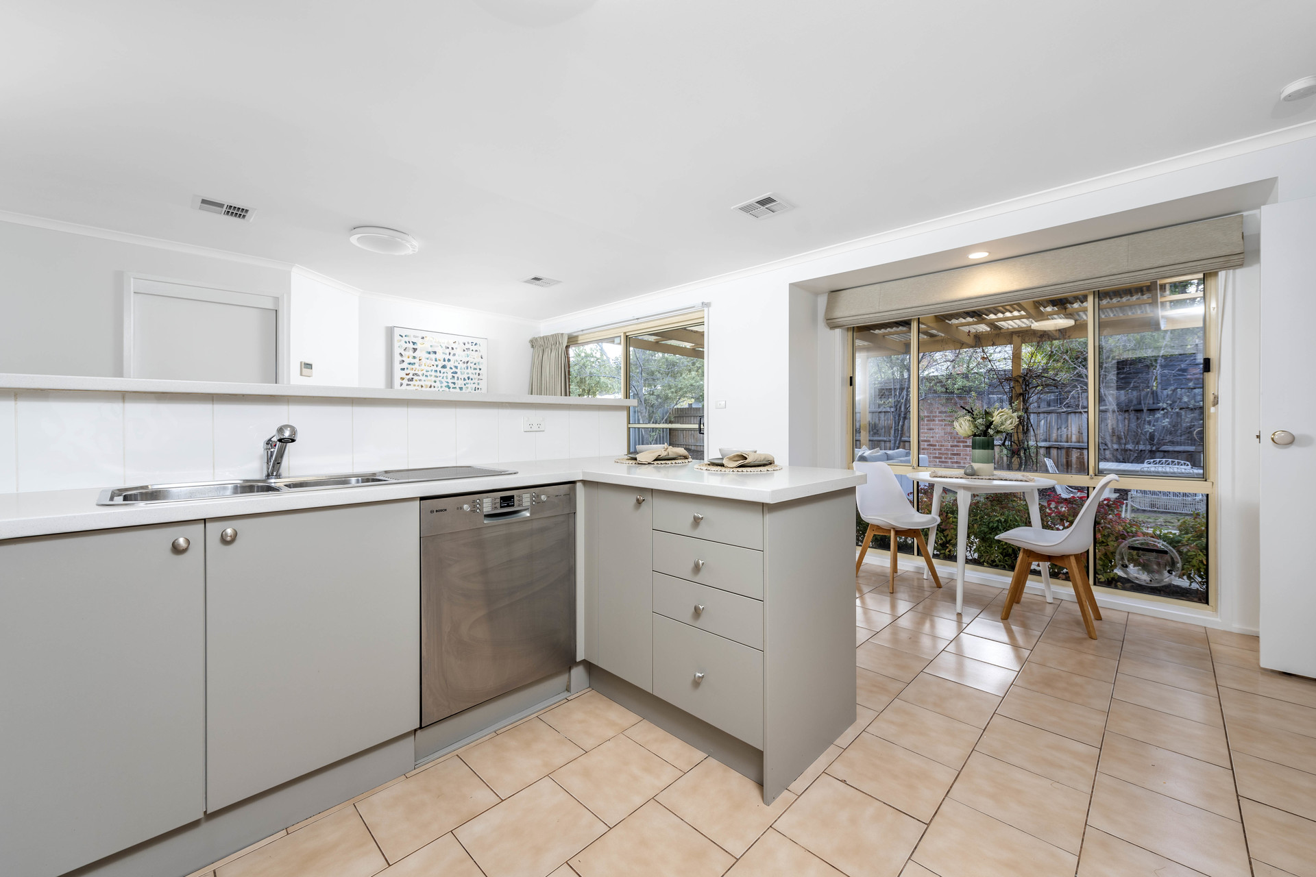 2 Edney Place, Isaacs ACT 2607, Isaacs - Thumbnail 8