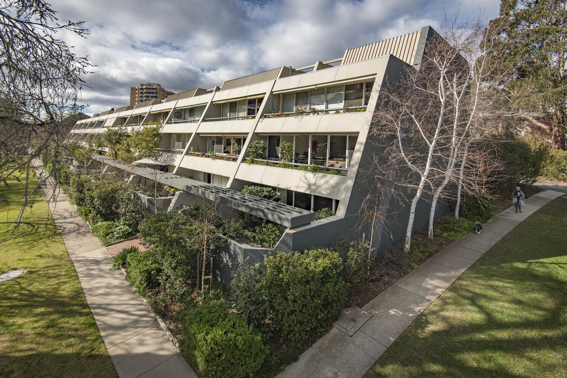 2/18 Currie Crescent, Kingston ACT 2604, Kingston - Thumbnail 2