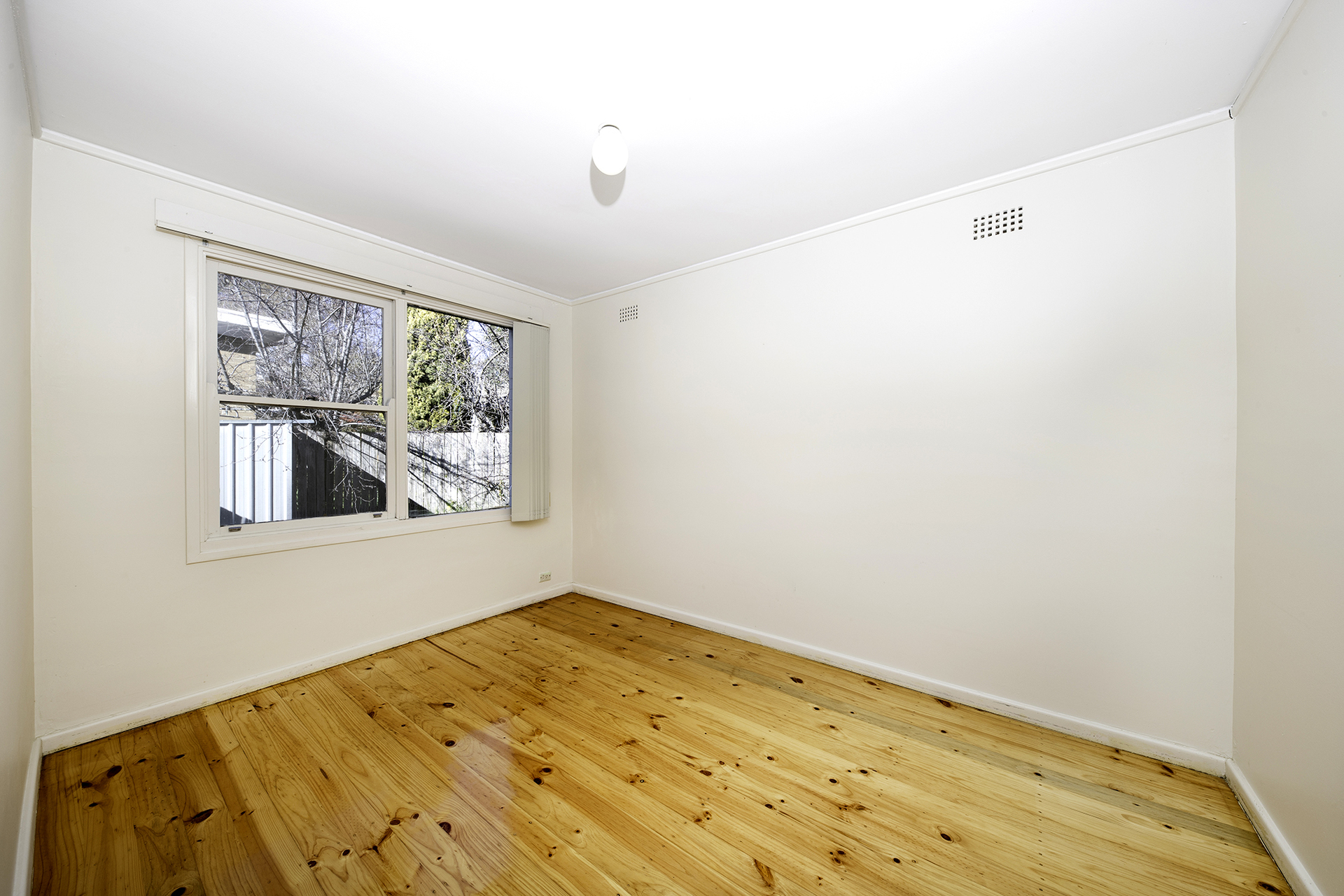 8 Lawley Street, Deakin ACT 2600, Deakin - Thumbnail 5