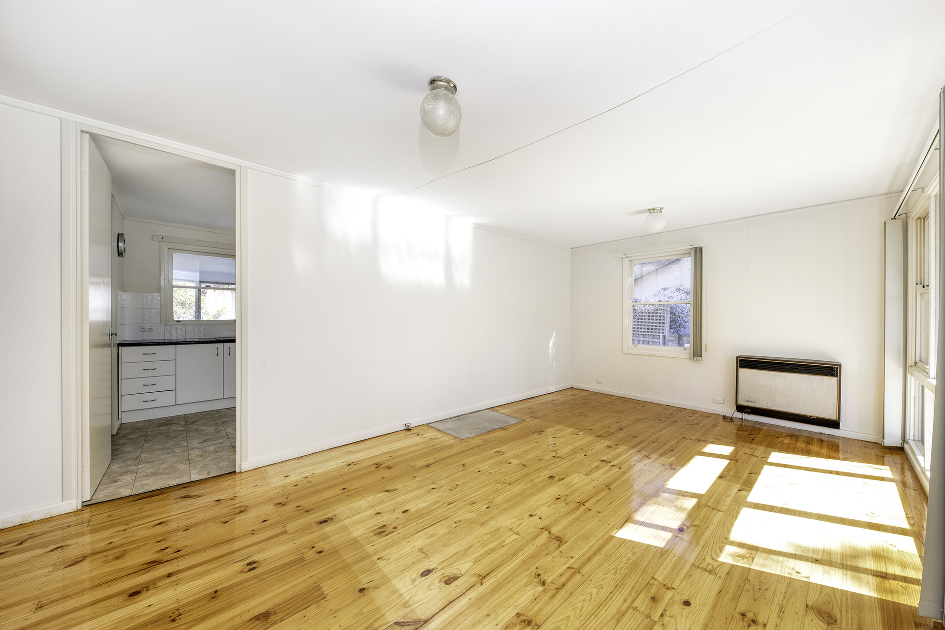 8 Lawley Street, Deakin ACT 2600, Deakin - Thumbnail 6