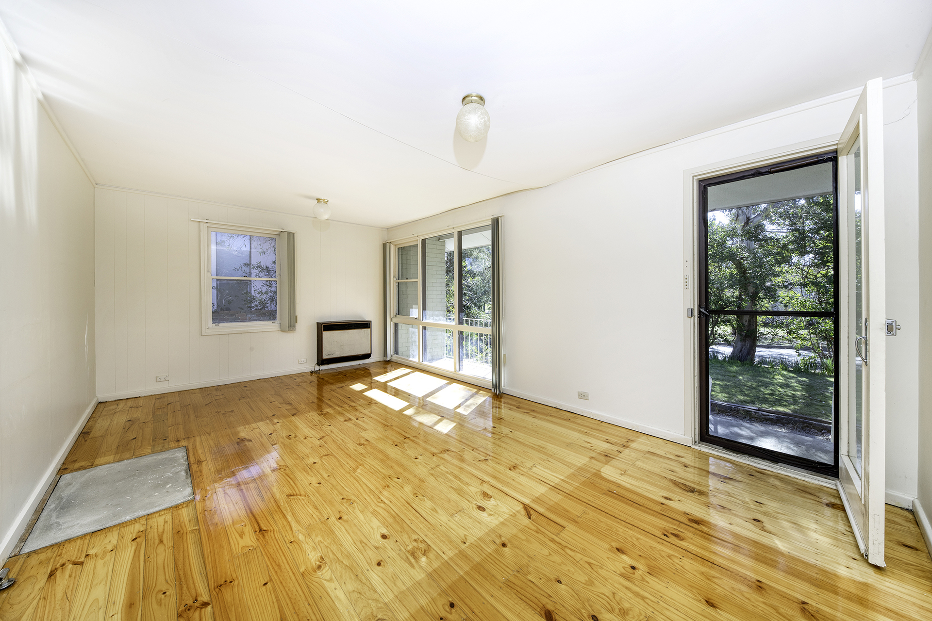 8 Lawley Street, Deakin ACT 2600, Deakin - Thumbnail 4