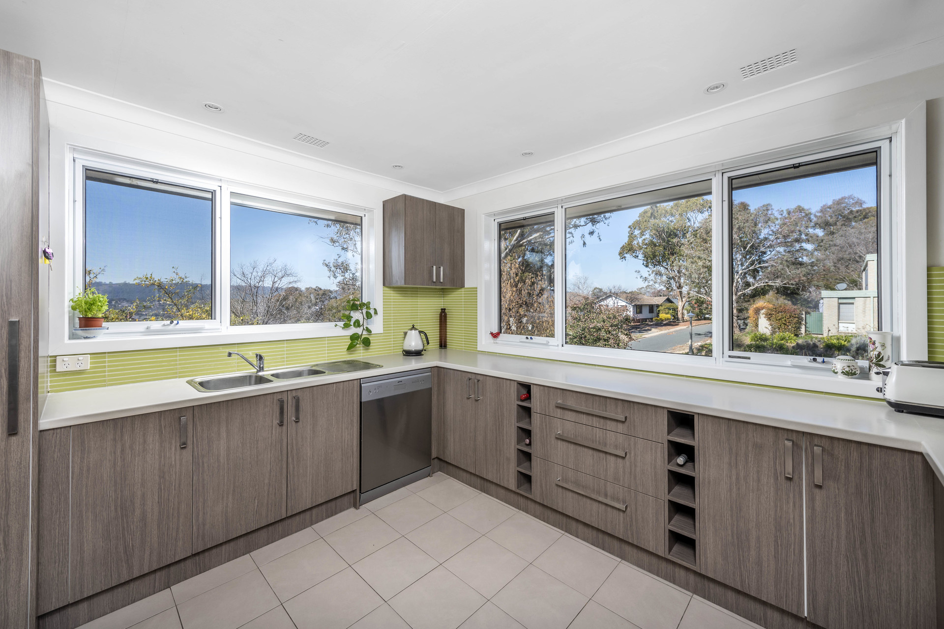 28 Hawker Street, Torrens ACT 2607, Torrens - Thumbnail 3