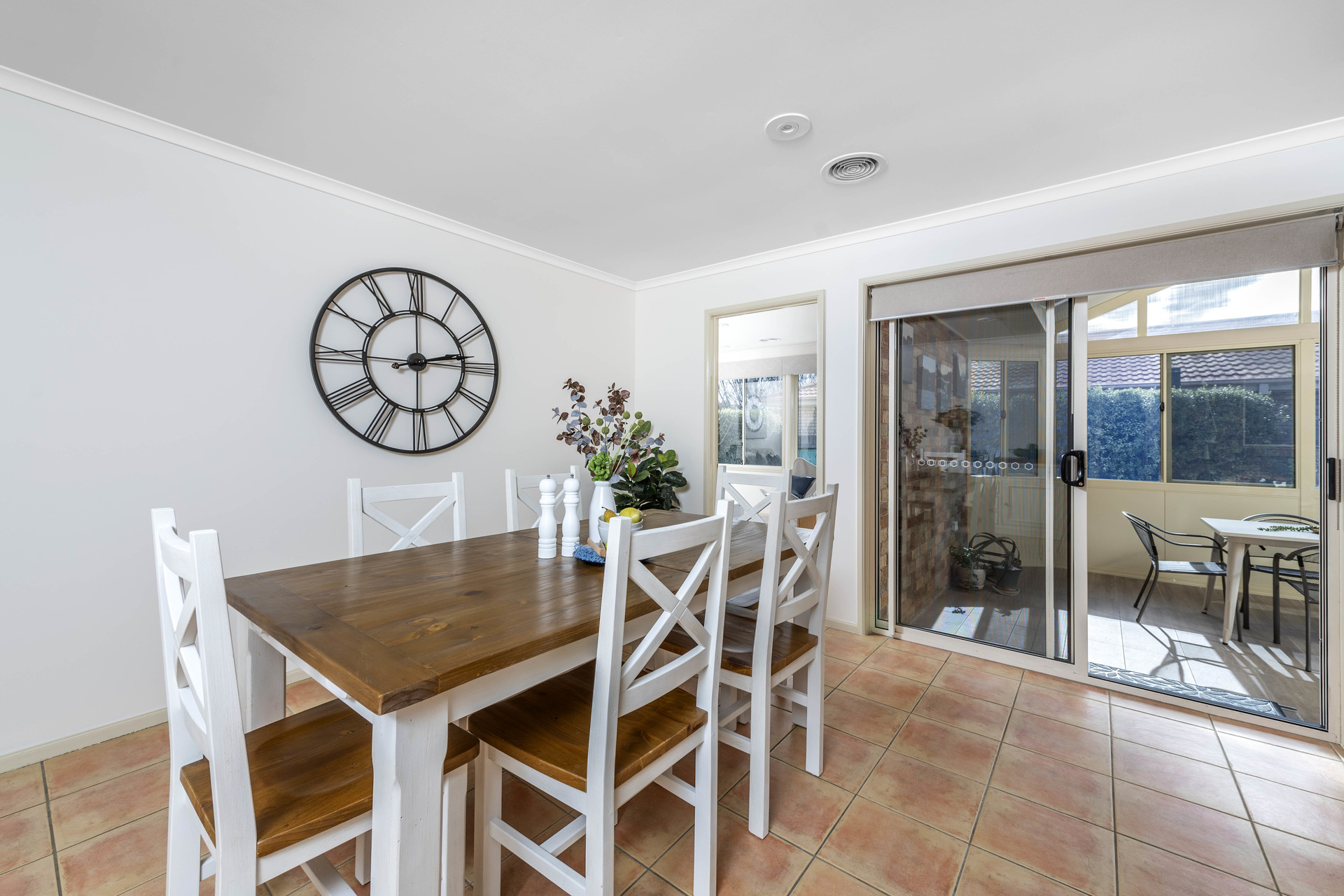 33 Oxenham Circuit, Gordon ACT 2906, Gordon - Thumbnail 7