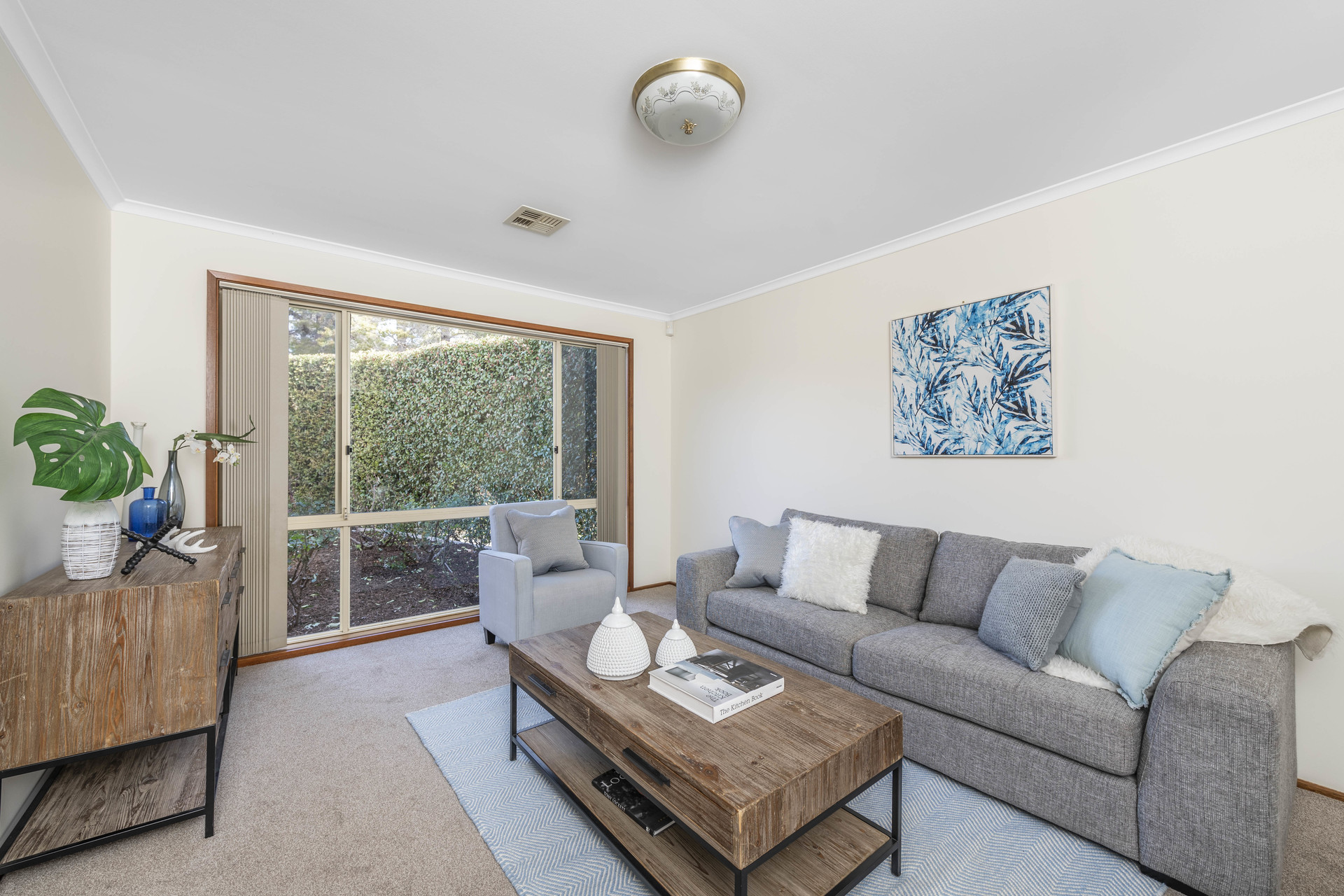 14 Ringrose Crescent, Isaacs ACT 2607, Isaacs - Thumbnail 2