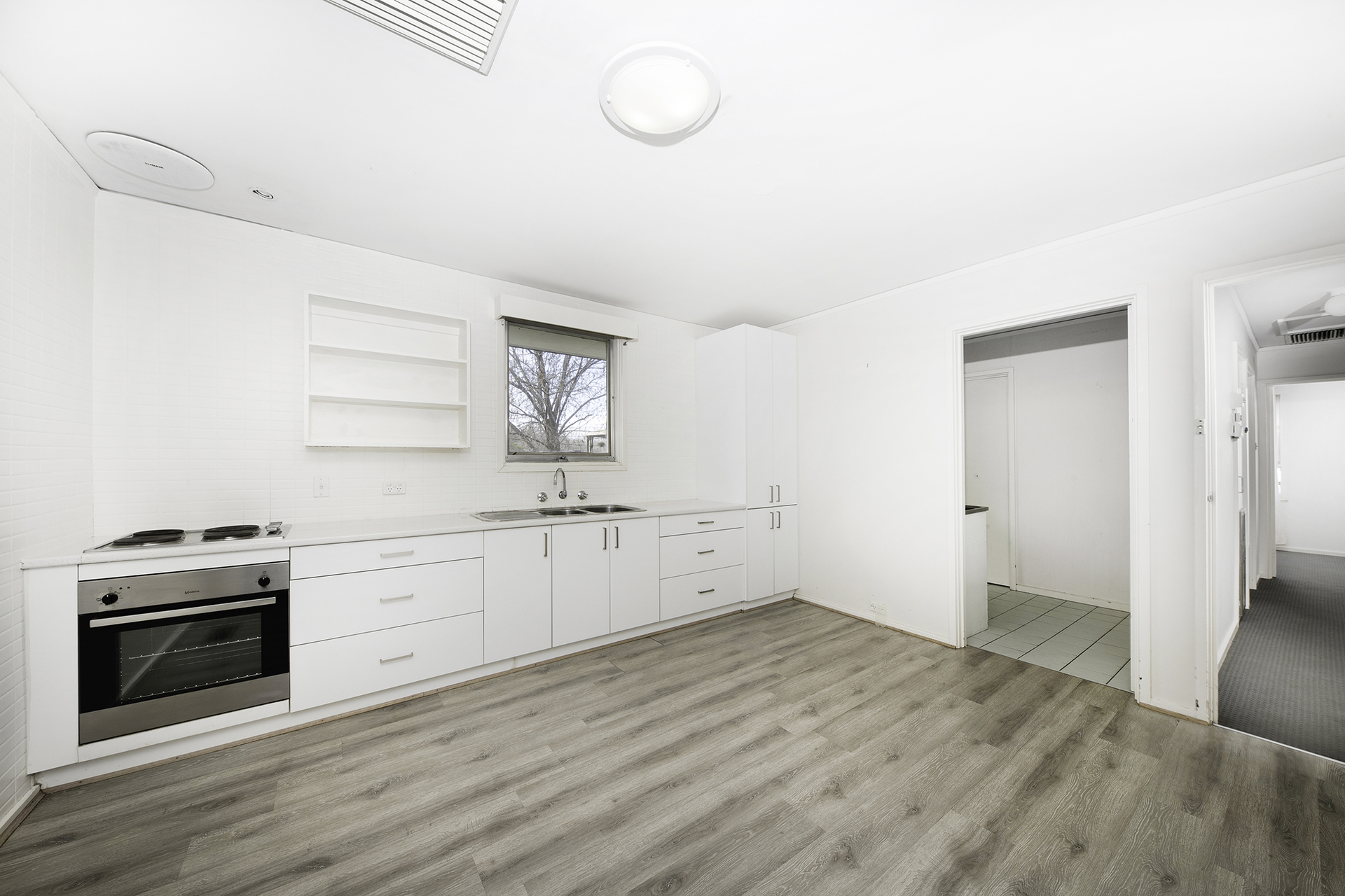 2 McPhee Place, Curtin ACT 2605, Curtin - Thumbnail 8
