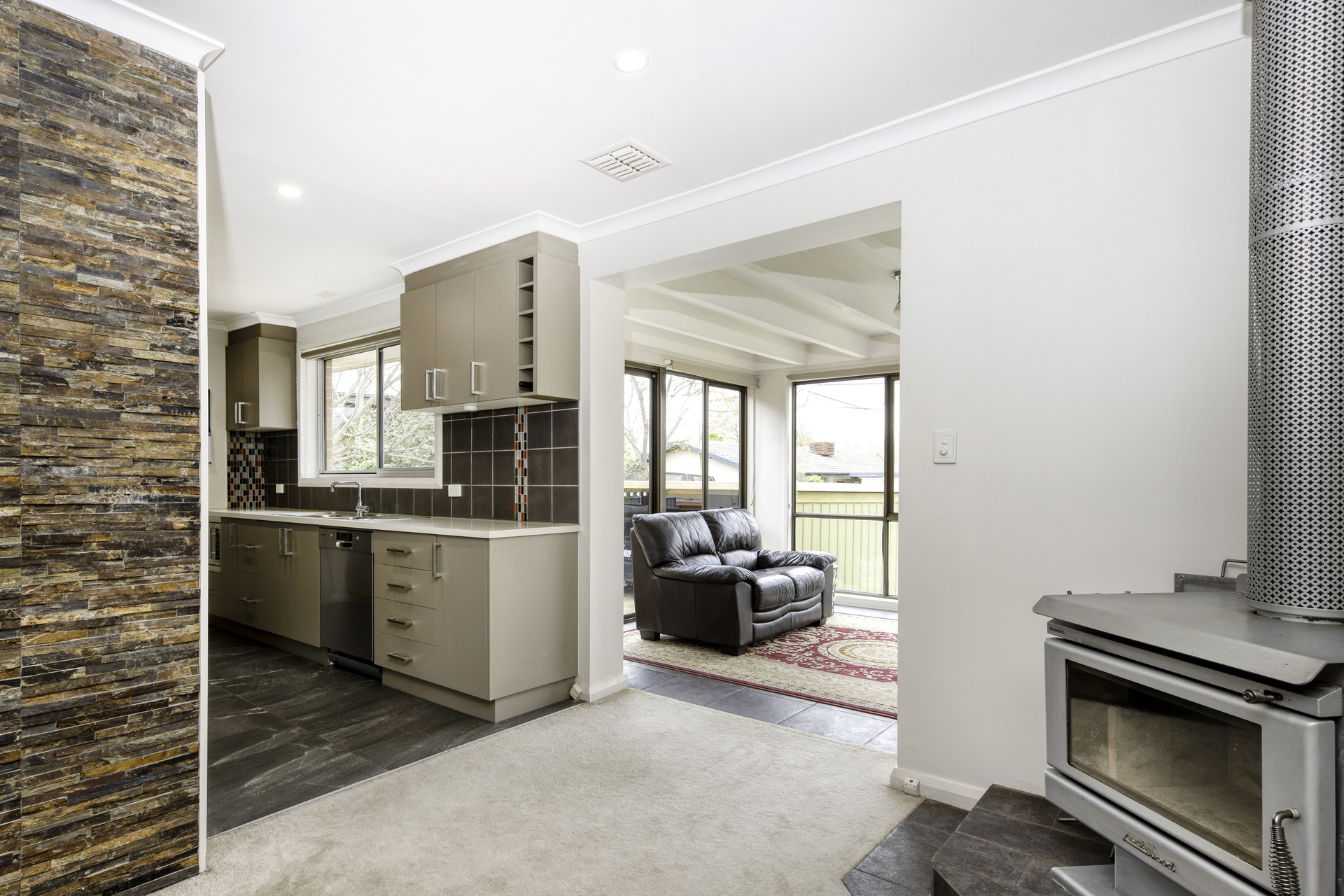 37 Parker Street, Curtin ACT 2605, Curtin - Thumbnail 8