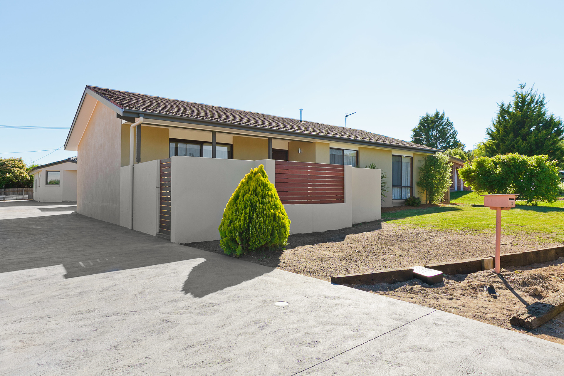 13 Rischbieth Crescent, Gilmore ACT 2905, Gilmore - Thumbnail 2