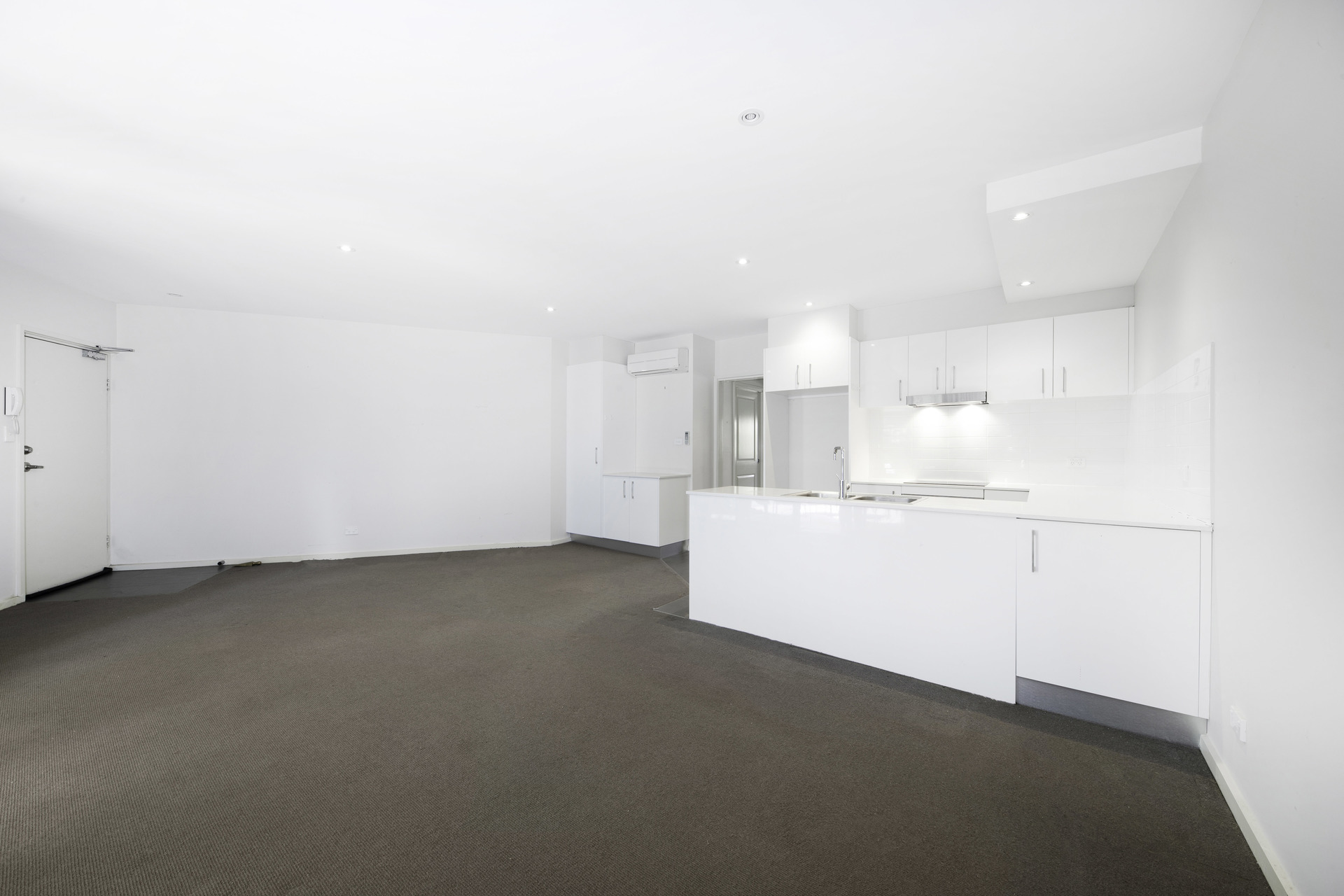 2/15 Strangways Street, Curtin ACT 2605, Curtin - Thumbnail 4