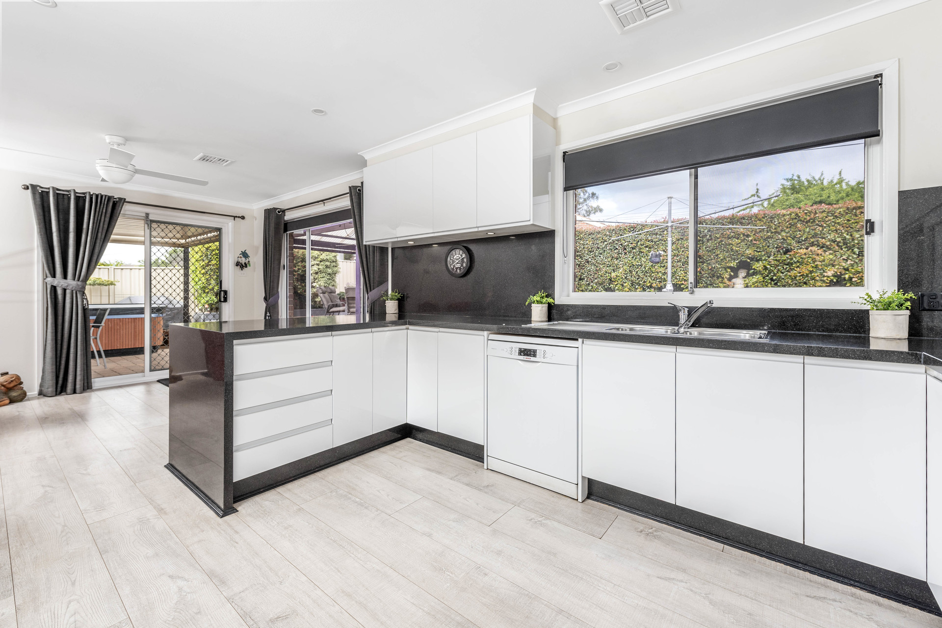 11 Benjee Place, Isabella Plains ACT 2905, Isabella Plains - Thumbnail 4