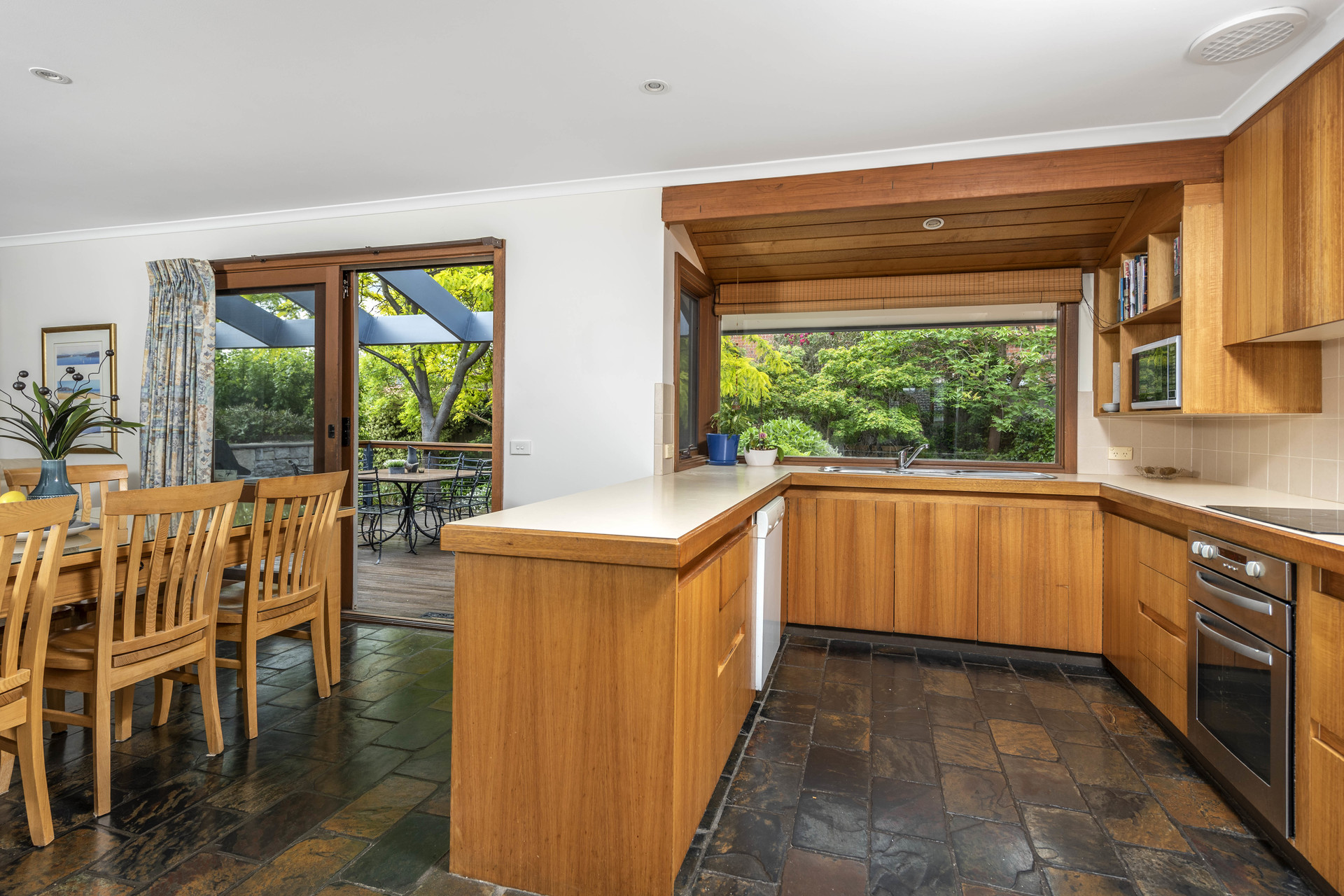 13 Whitty Crescent, Isaacs ACT 2607, Isaacs - Thumbnail 8