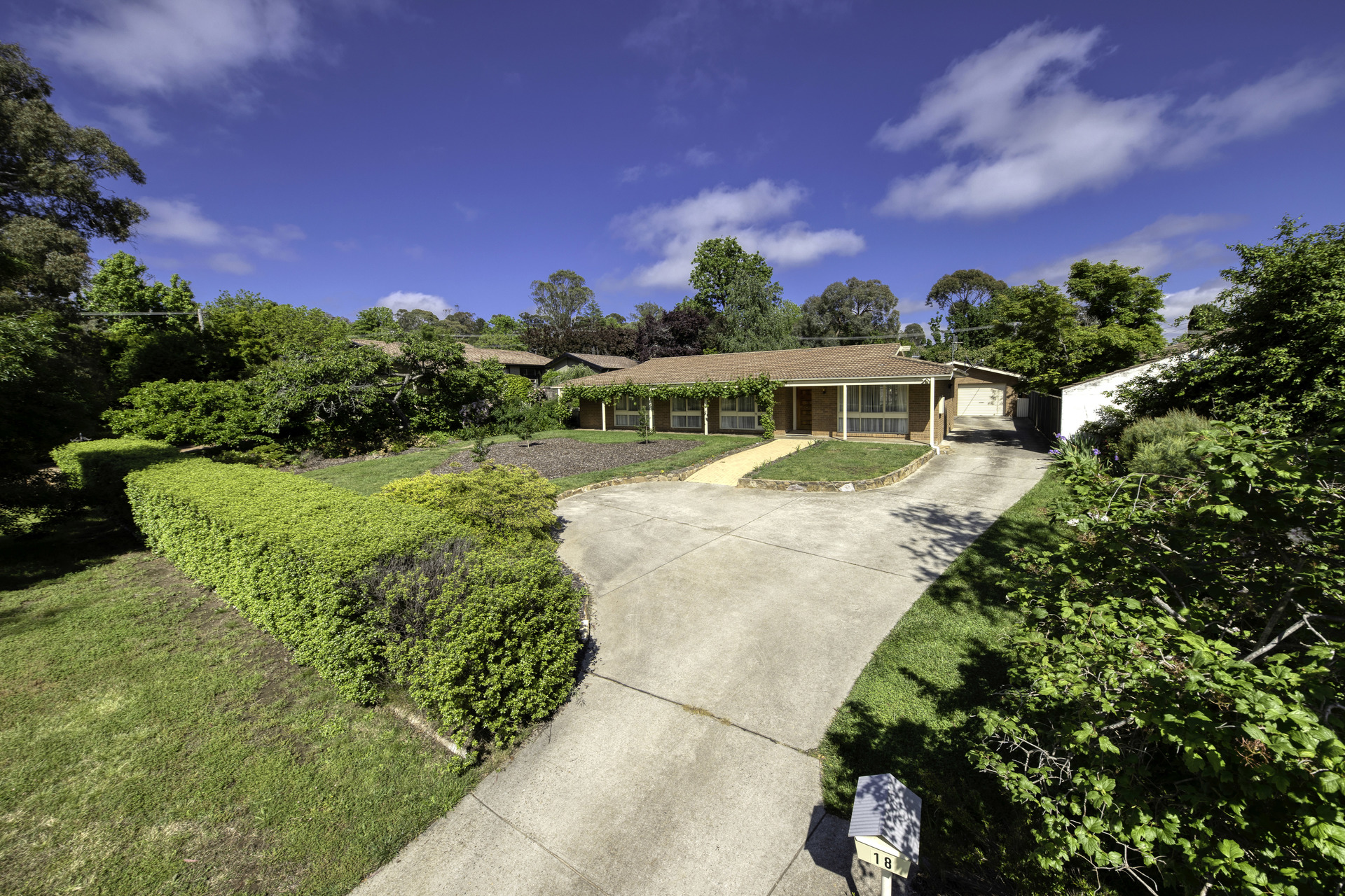18 Muresk Street, Farrer ACT 2607, Farrer - Thumbnail 2