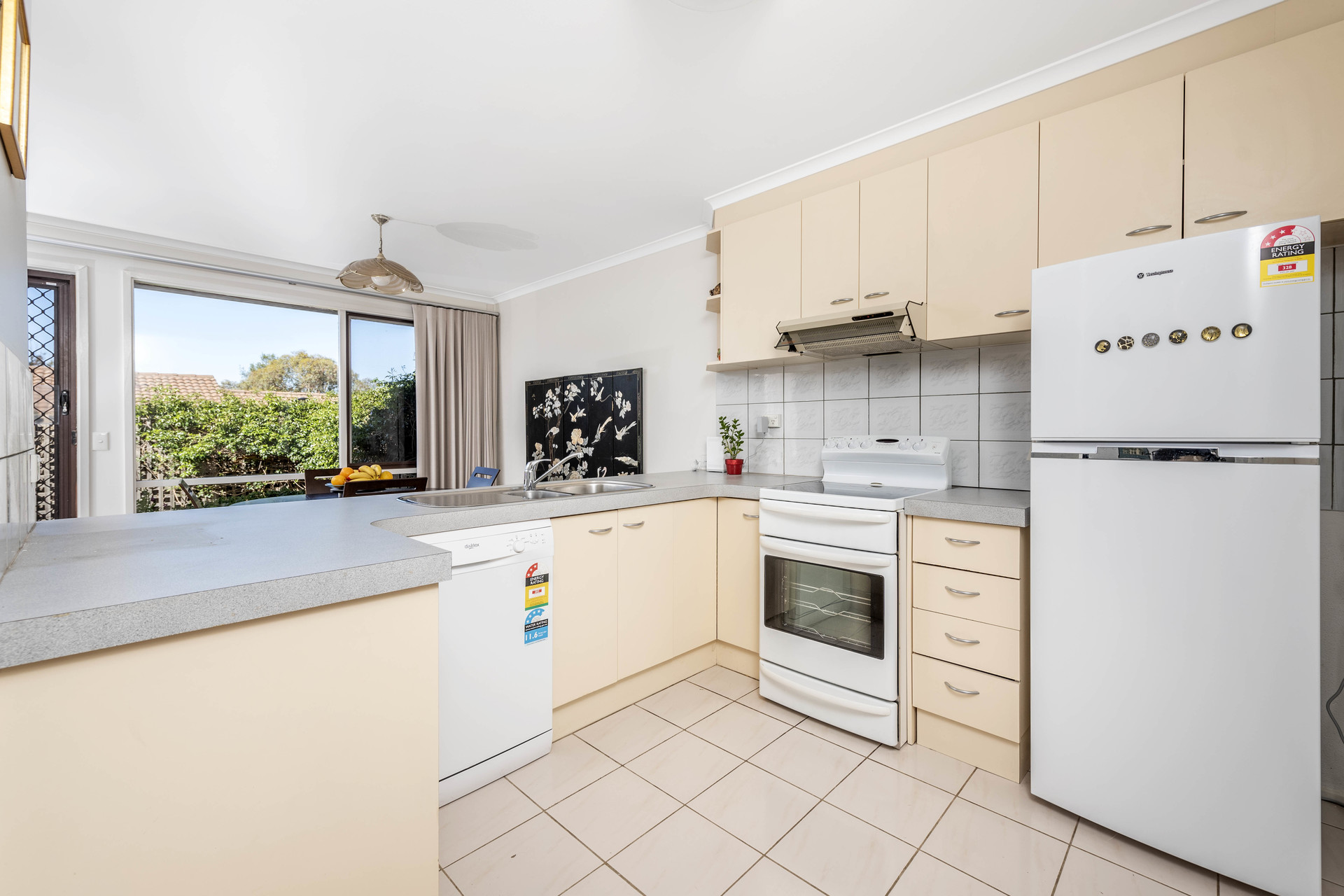 35 Rowe Place, Swinger Hill ACT 2606, Phillip - Thumbnail 7