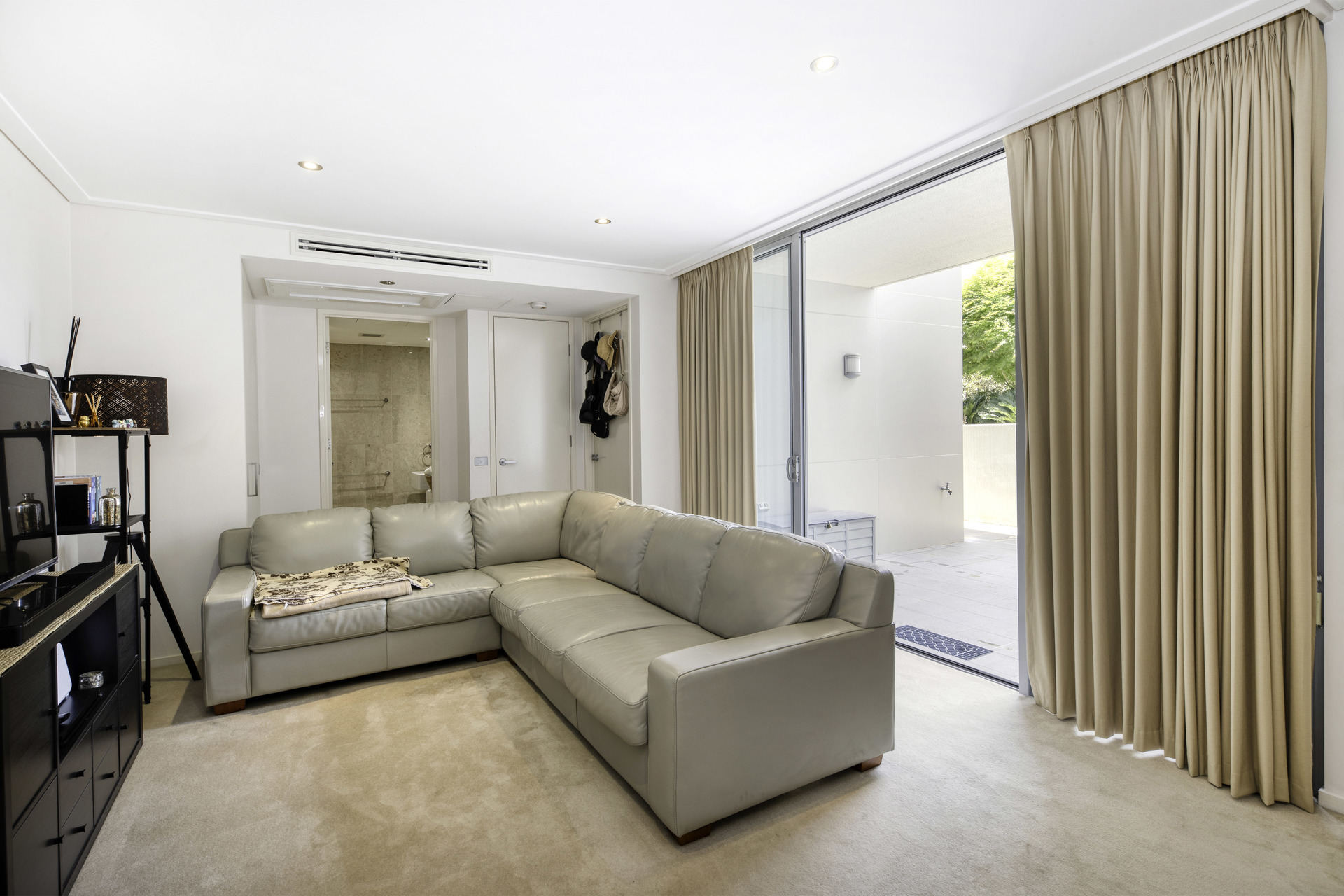 111/15 Coranderrk Street, City ACT 2601, City - Thumbnail 2