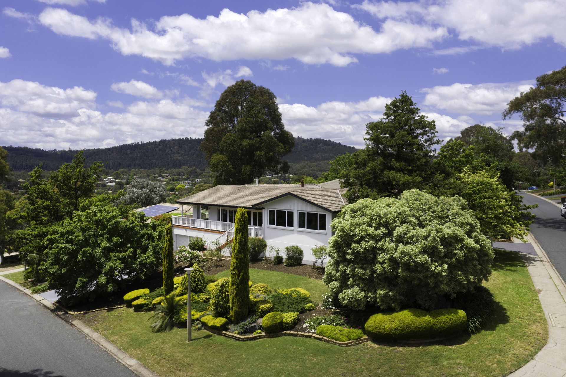 140 Hawkesbury Crescent, Farrer ACT 2607, Farrer - Thumbnail 2