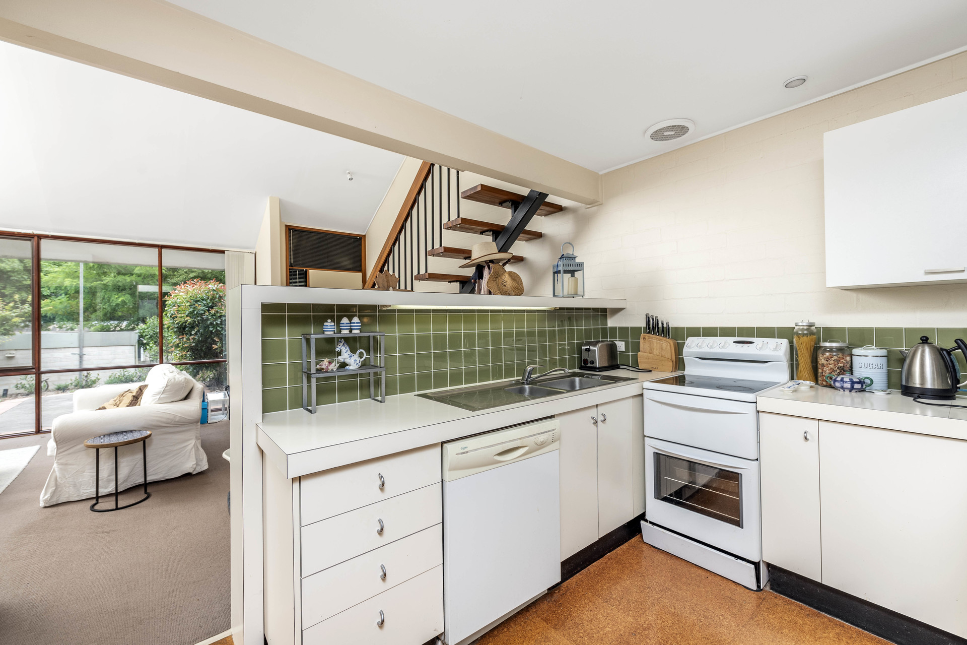 8 MacLachlan Street, Holder ACT 2611, Holder - Thumbnail 8