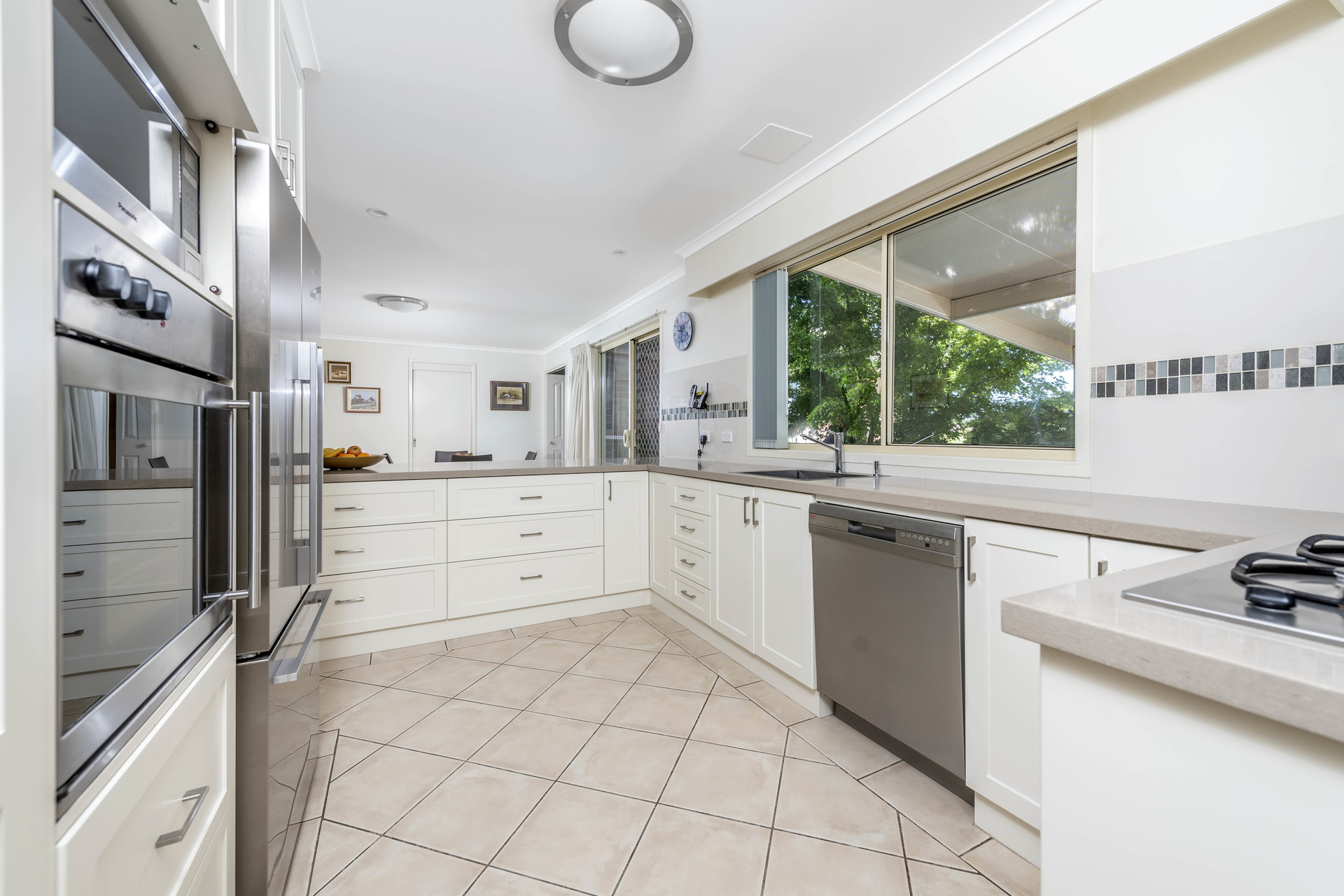 9 Shirra Close, Monash ACT 2904, Monash - Thumbnail 5