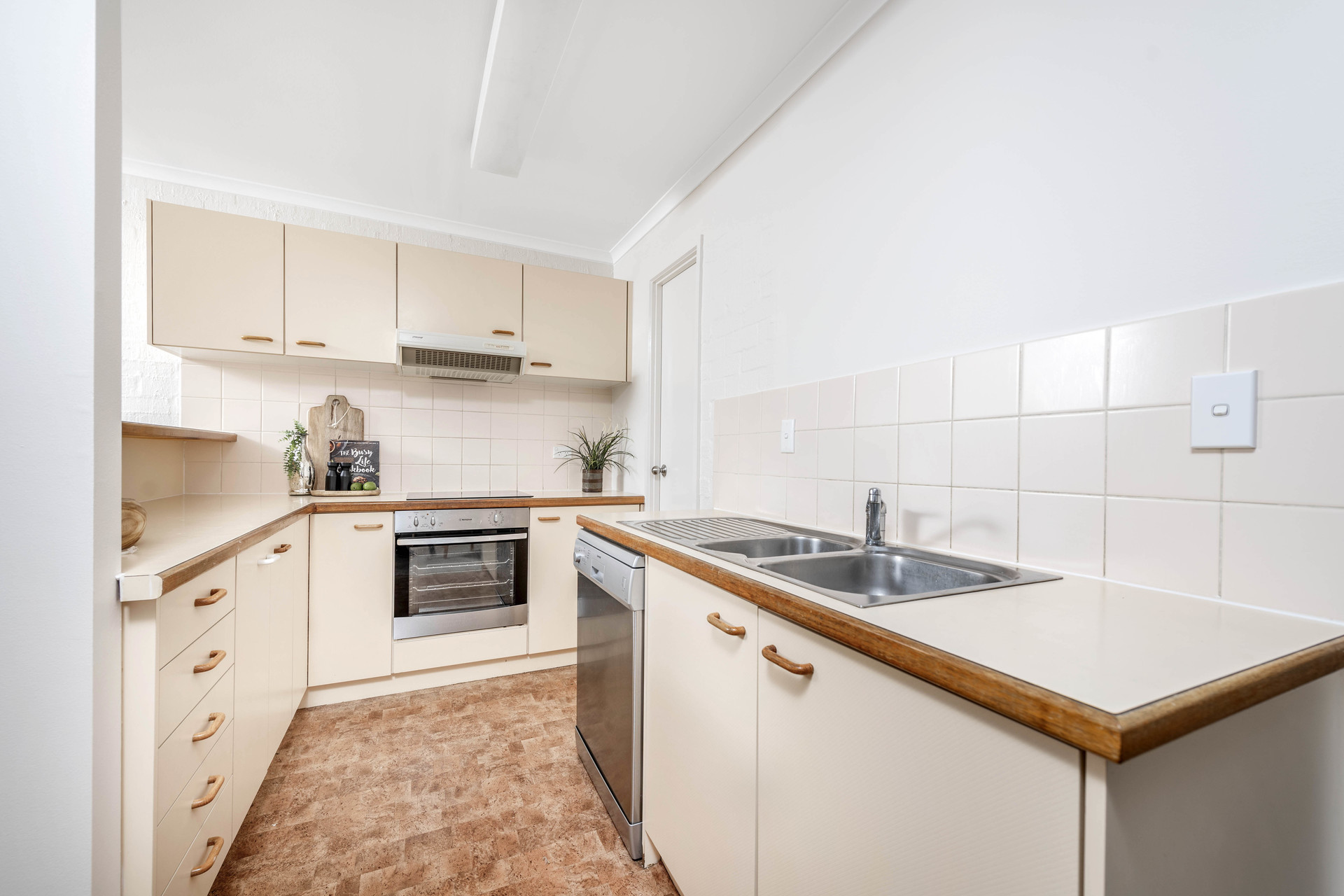20/43-51 Giles Street, Kingston ACT 2604, Kingston - Thumbnail 7