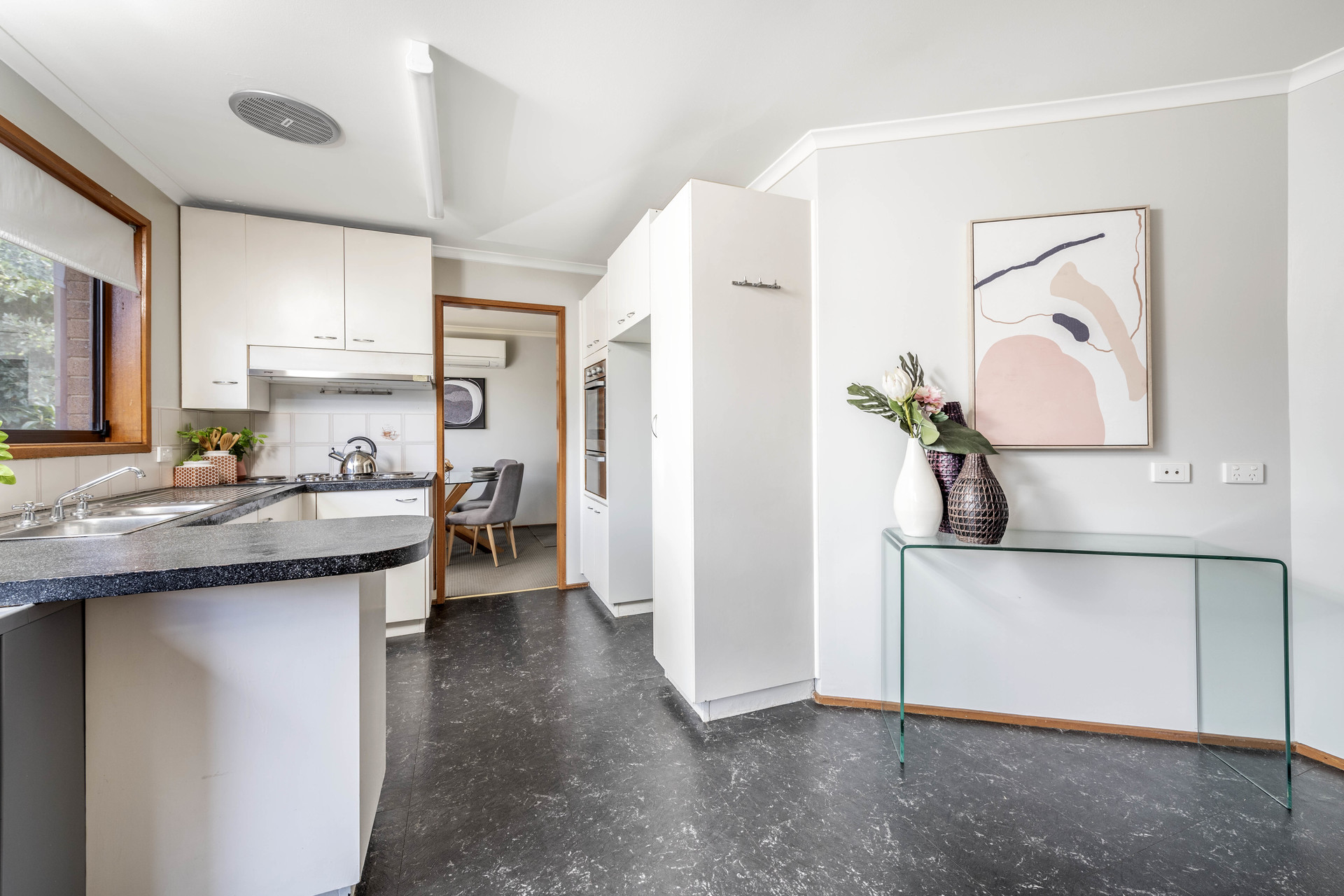 20 Henry Melville Crescent, Gilmore ACT 2905, Gilmore - Thumbnail 2
