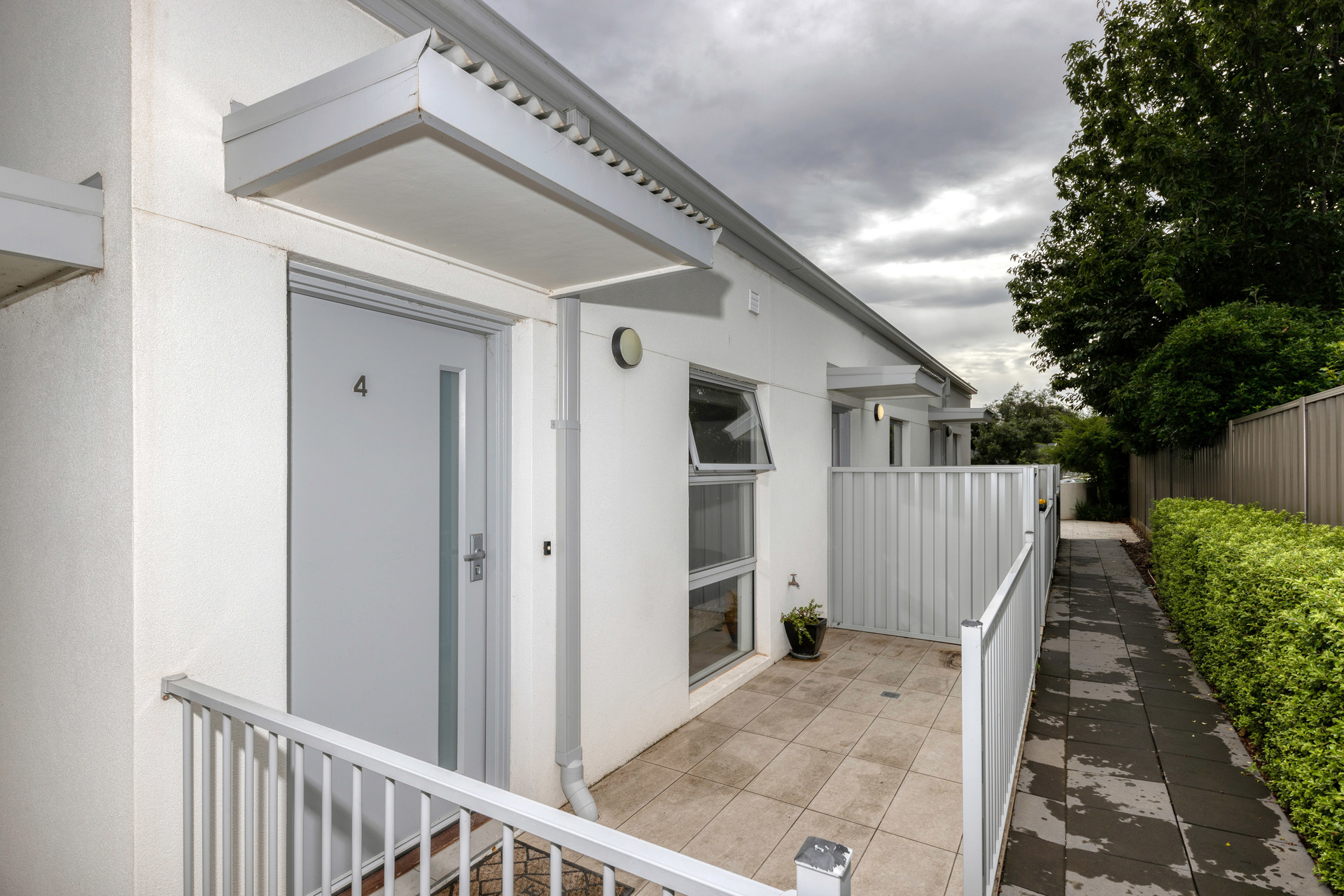 4/6 Tasman Place, Lyons ACT 2606, Lyons - Thumbnail 2