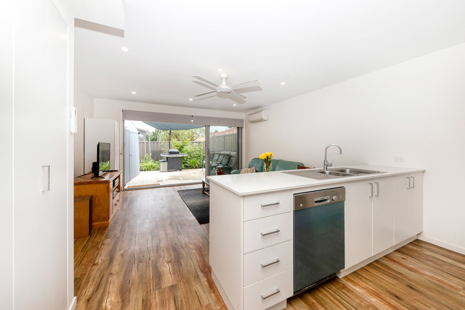 4/6 Tasman Place, Lyons ACT 2606, Lyons - Thumbnail 4