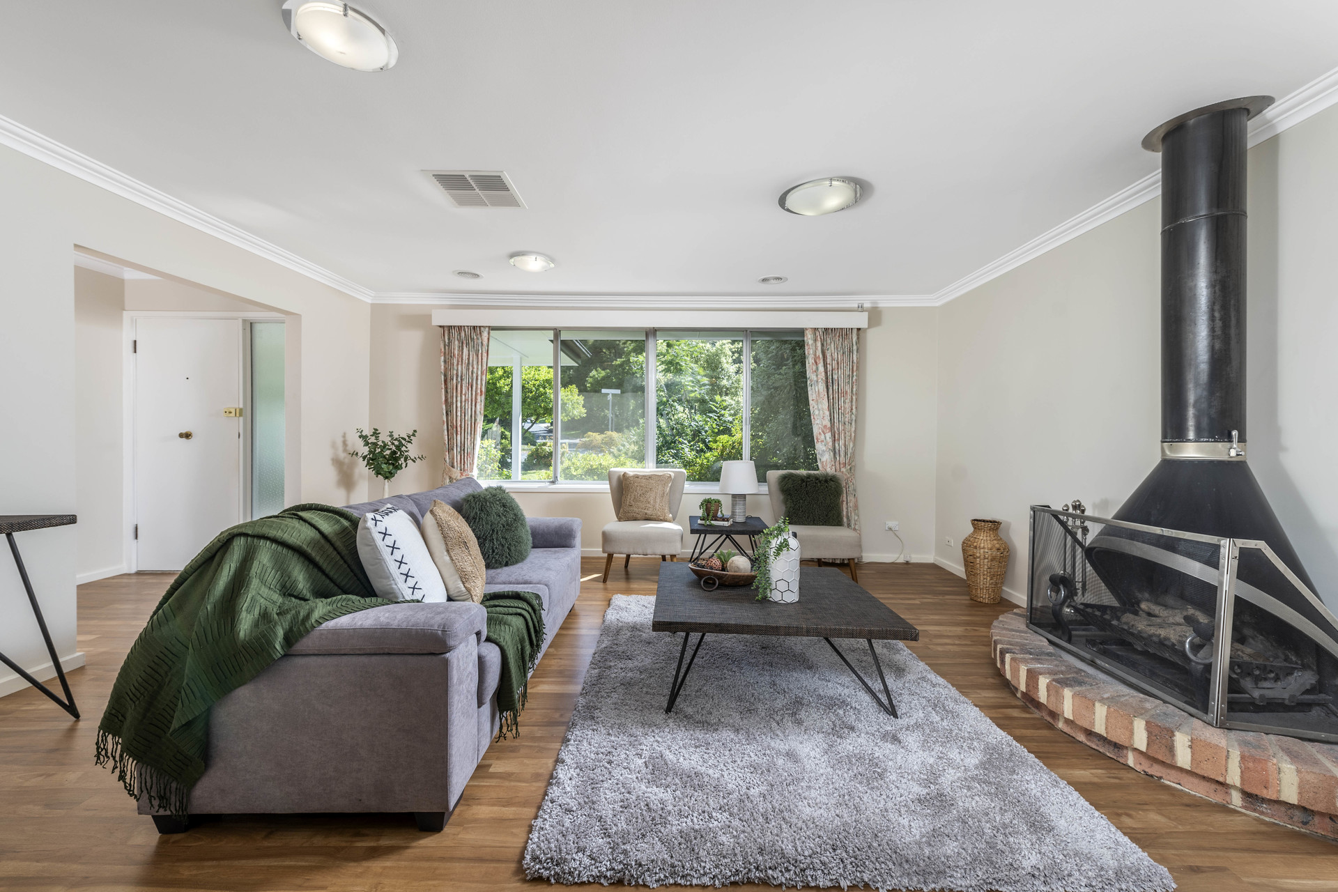 13 Howchin Place, Torrens ACT 2607, Torrens - Thumbnail 2