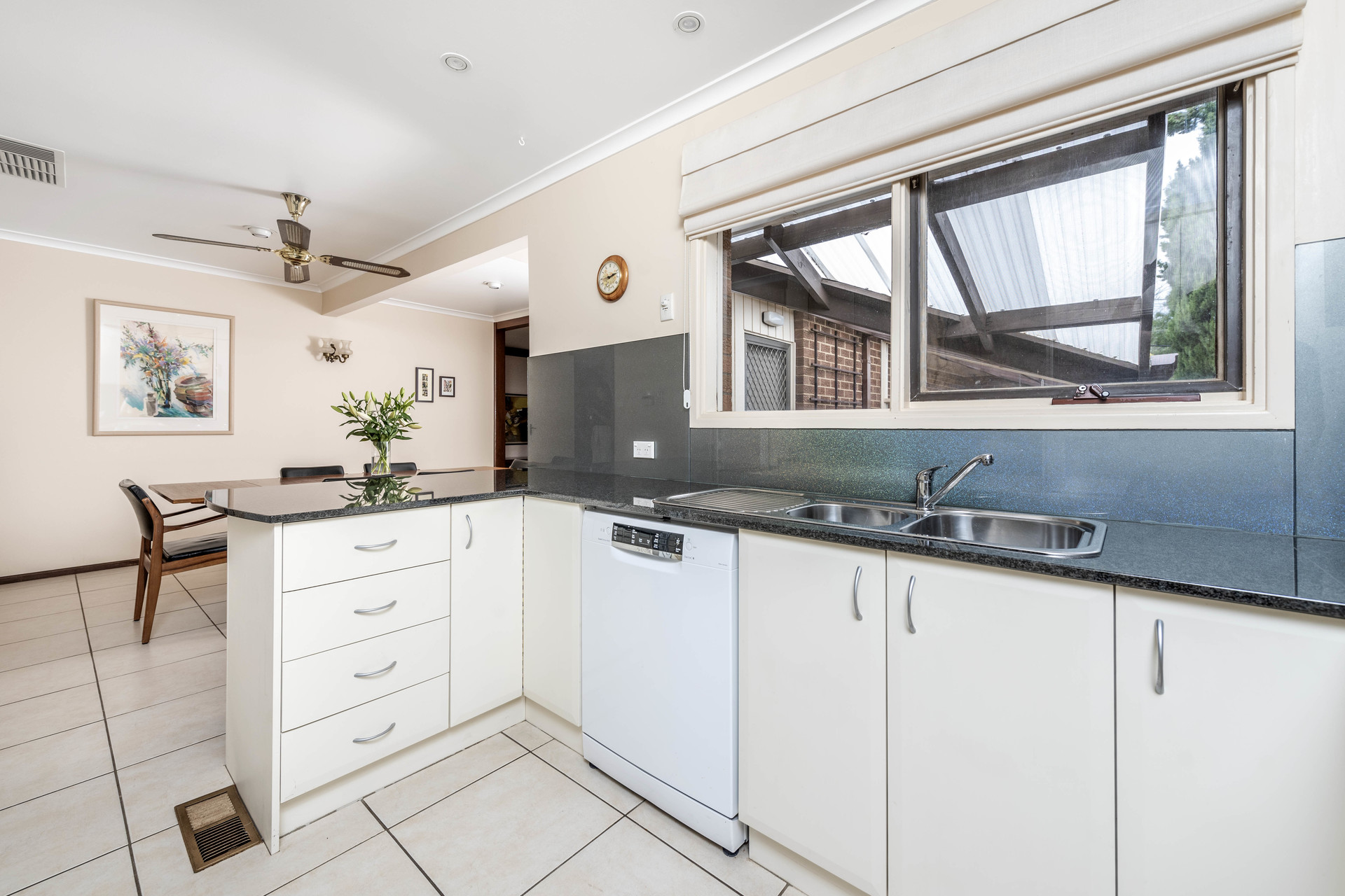 19 Wenholz Street, Farrer ACT 2607, Farrer - Thumbnail 4