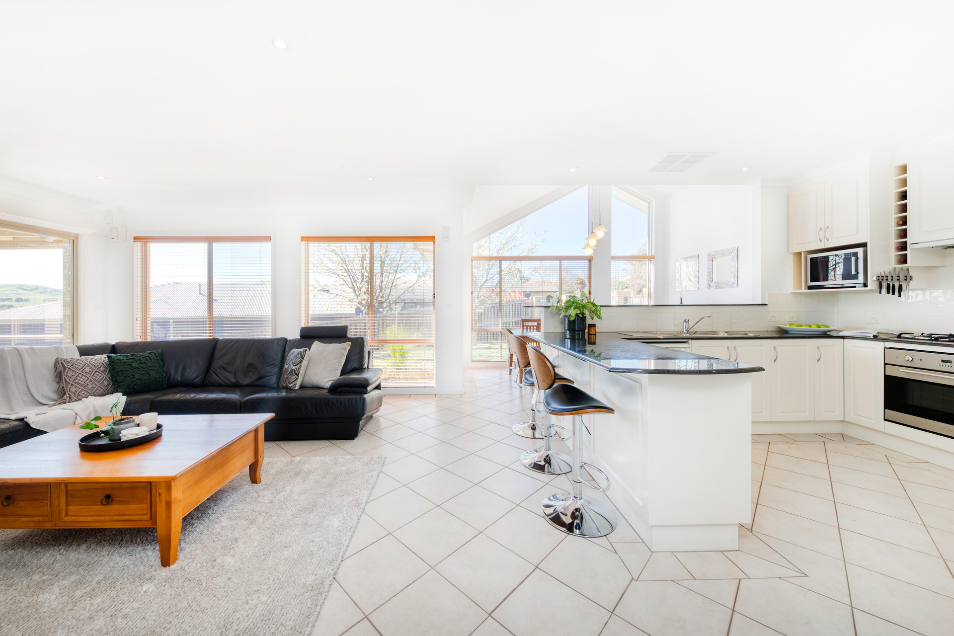 15 Loxton Place, Dunlop ACT 2615, Dunlop - Thumbnail 6