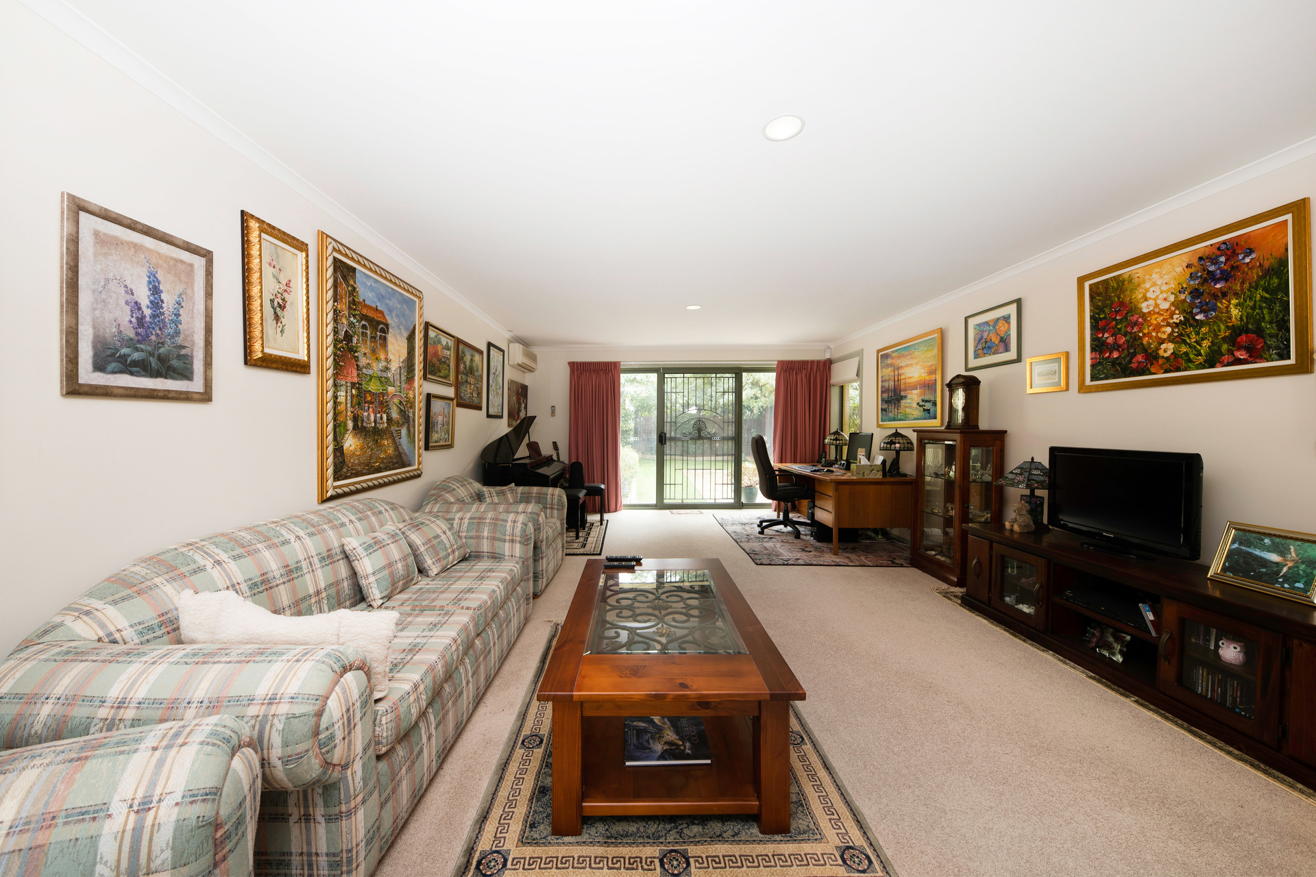 8 Brooker Street, Bonython ACT 2905, Bonython - Thumbnail 8