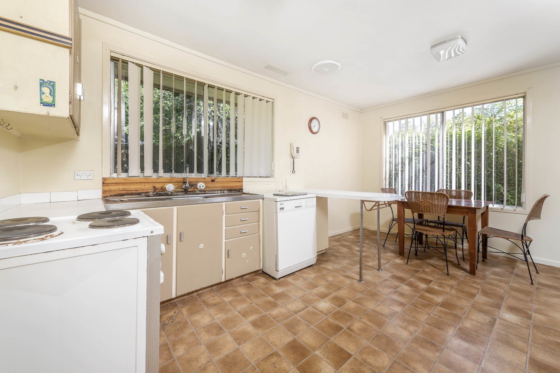 9 Ossa Place, Lyons ACT 2606, Lyons - Thumbnail 4