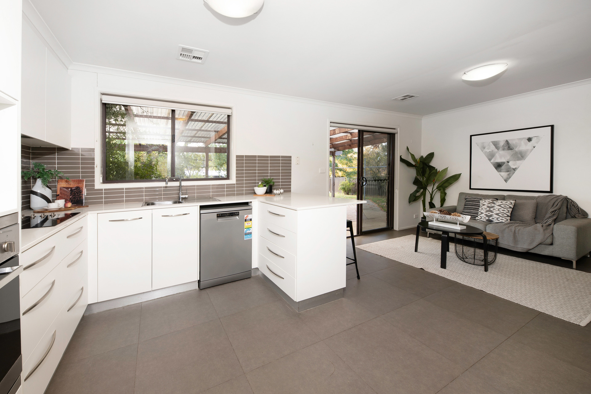 5 Hyatt Place, Calwell ACT 2905, Calwell - Thumbnail 6