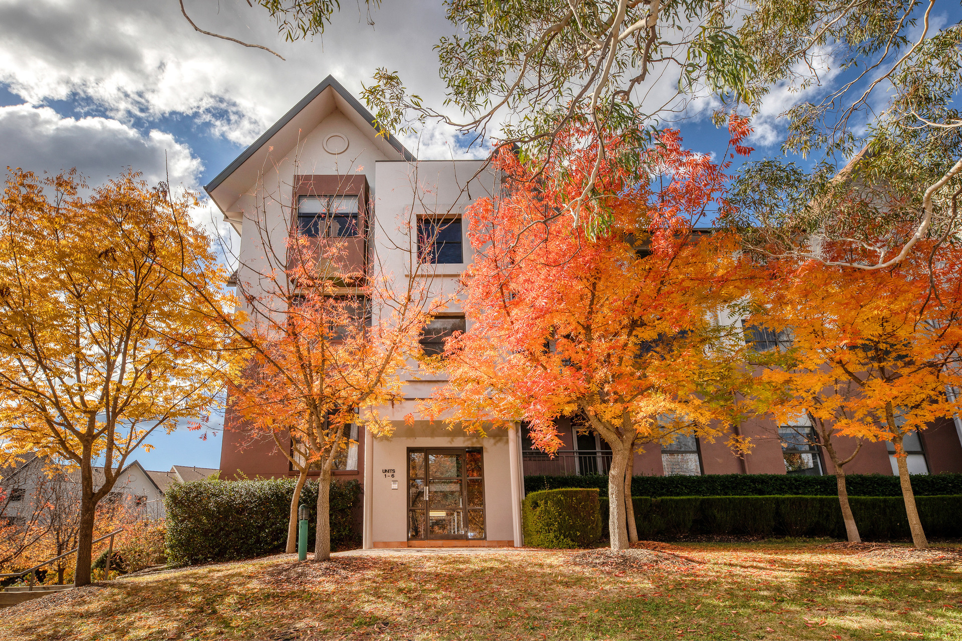 2/2 Eldridge Crescent, Garran ACT 2605