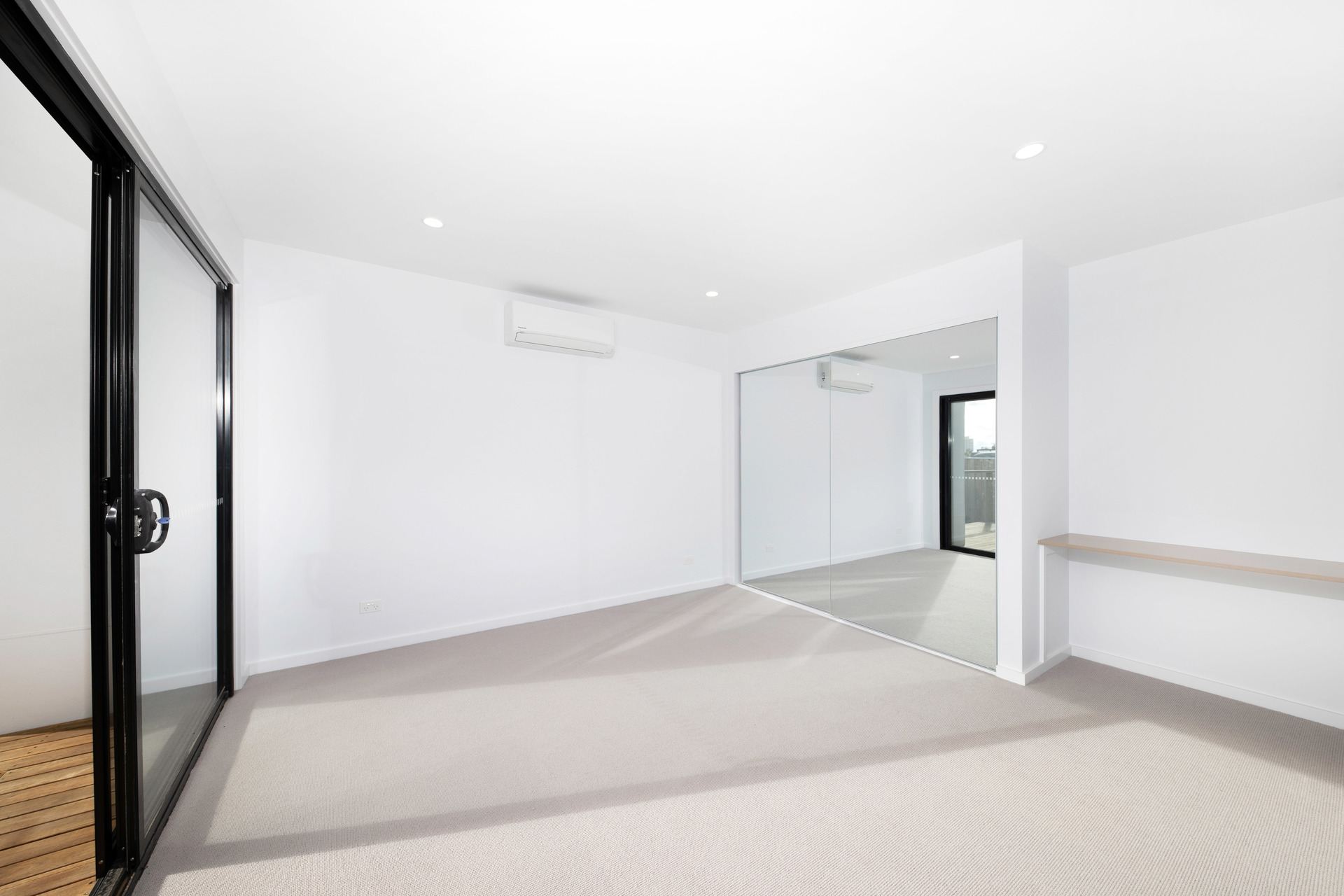 2/15 Hurley Street, Mawson ACT 2607, Mawson - Thumbnail 7