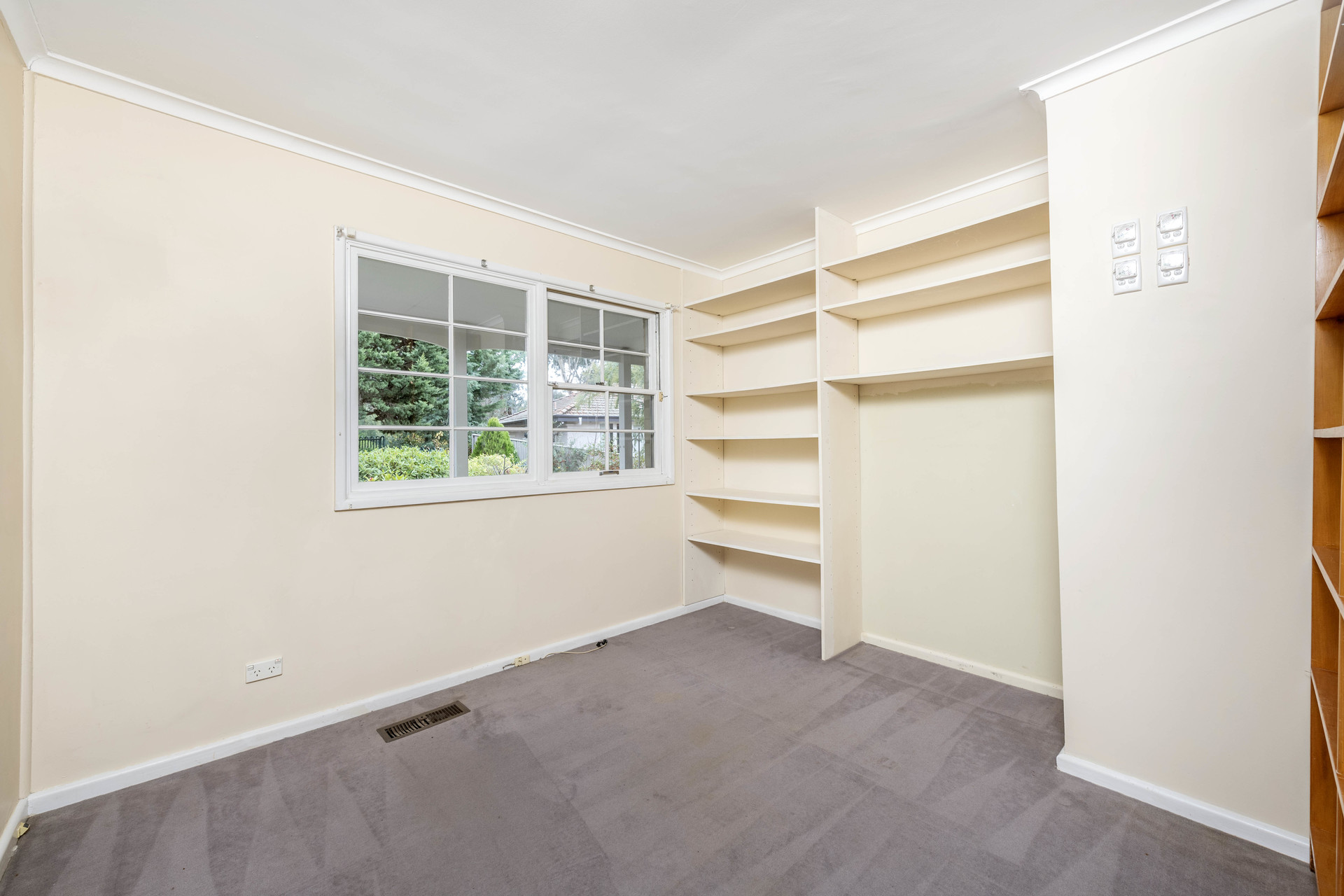 24 Downes Place, Hughes ACT 2605, Hughes - Thumbnail 8