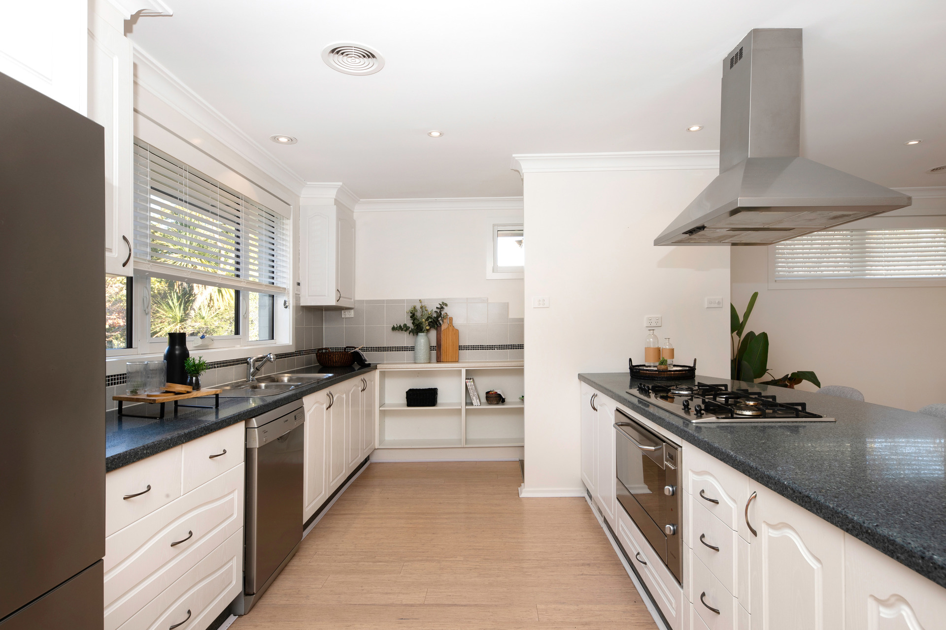 9 Mccubbin Street, Weston ACT 2611, Weston - Thumbnail 3
