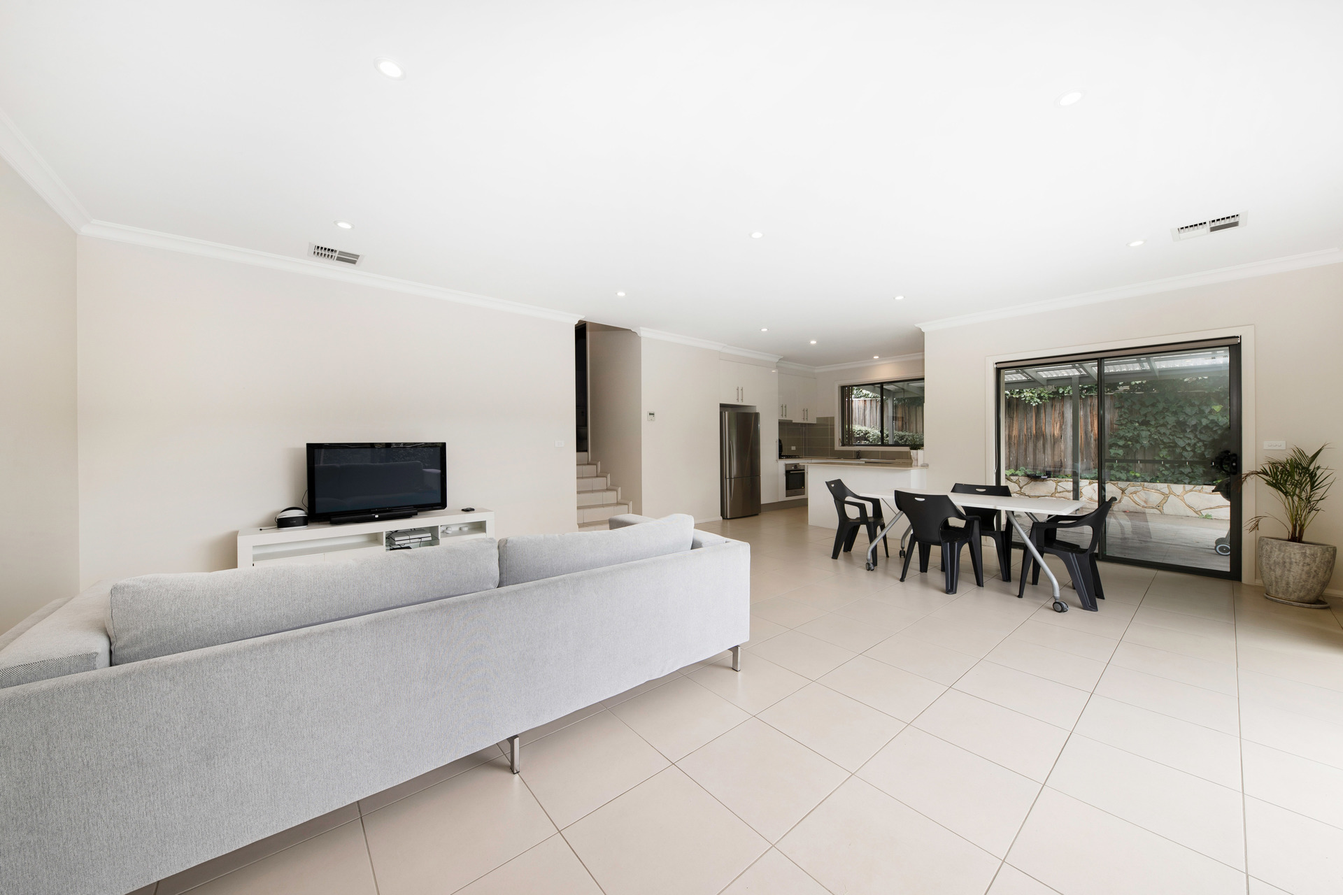 2 Taroona Place, Lyons ACT 2606, Lyons - Thumbnail 6