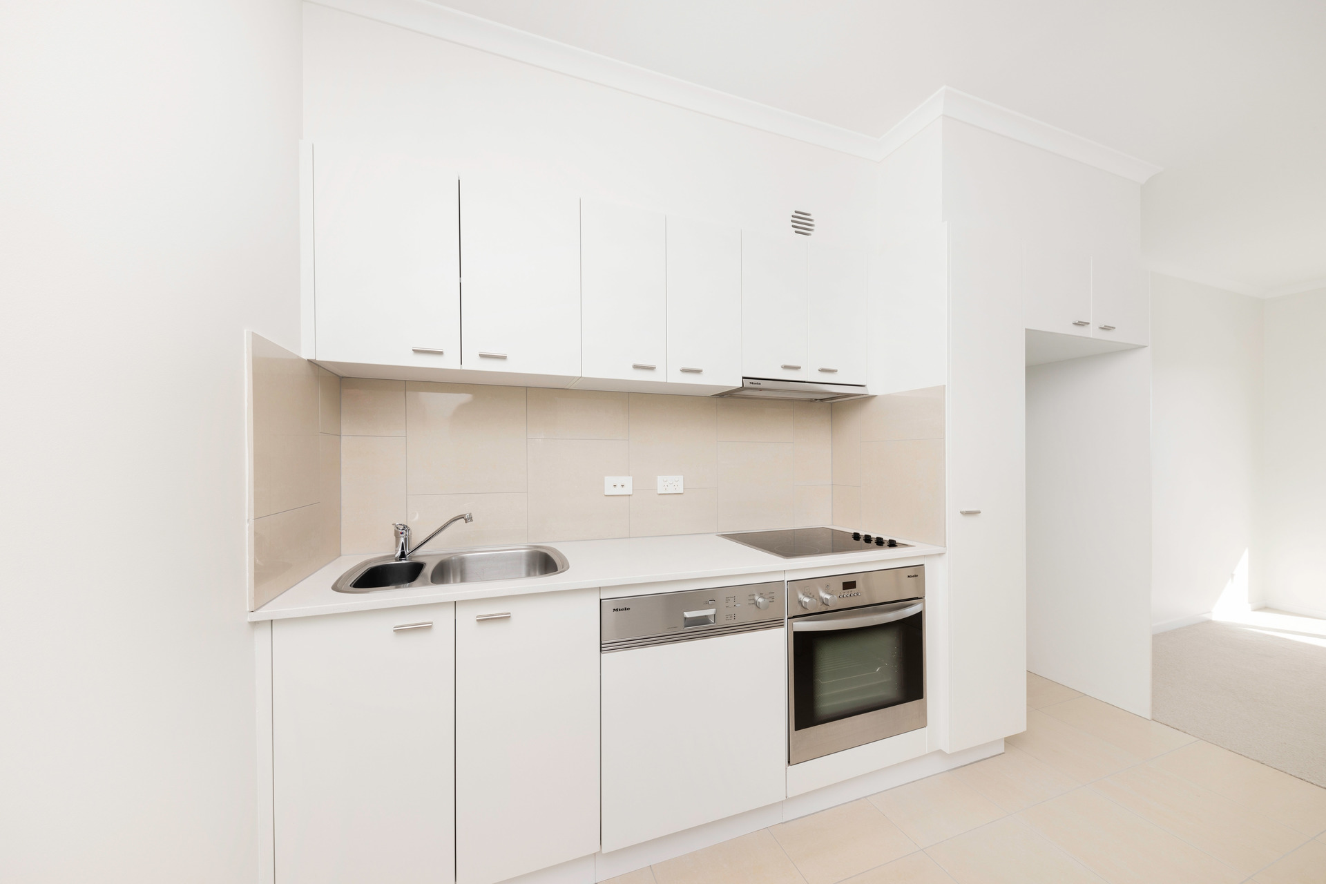 18/18 Batman Street, Braddon ACT 2612, Braddon - Thumbnail 8