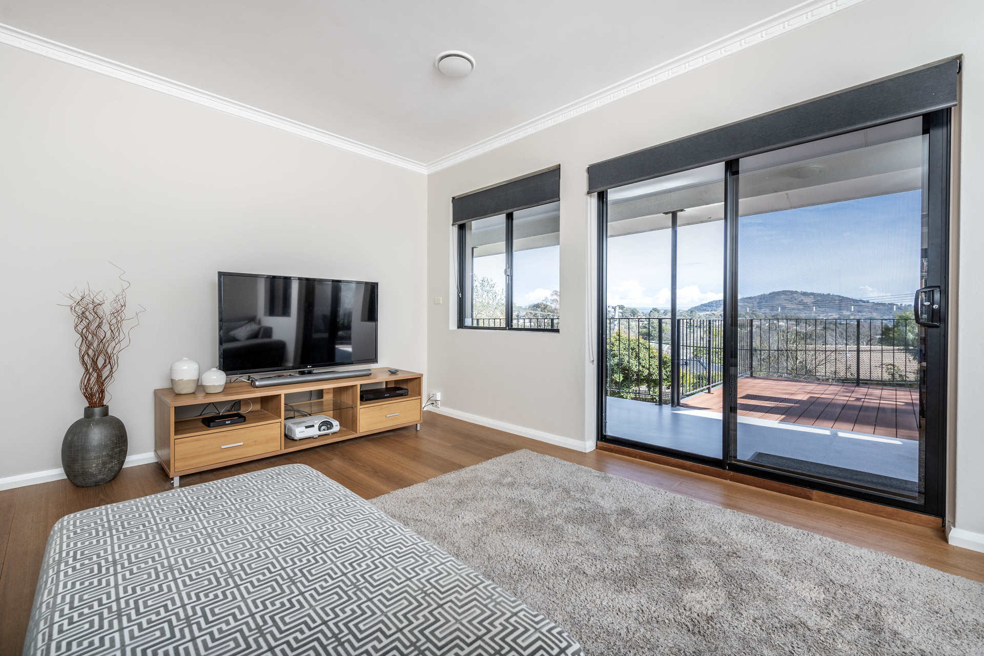 6 Hagelthorn Street, Farrer ACT 2607, Farrer - Thumbnail 5