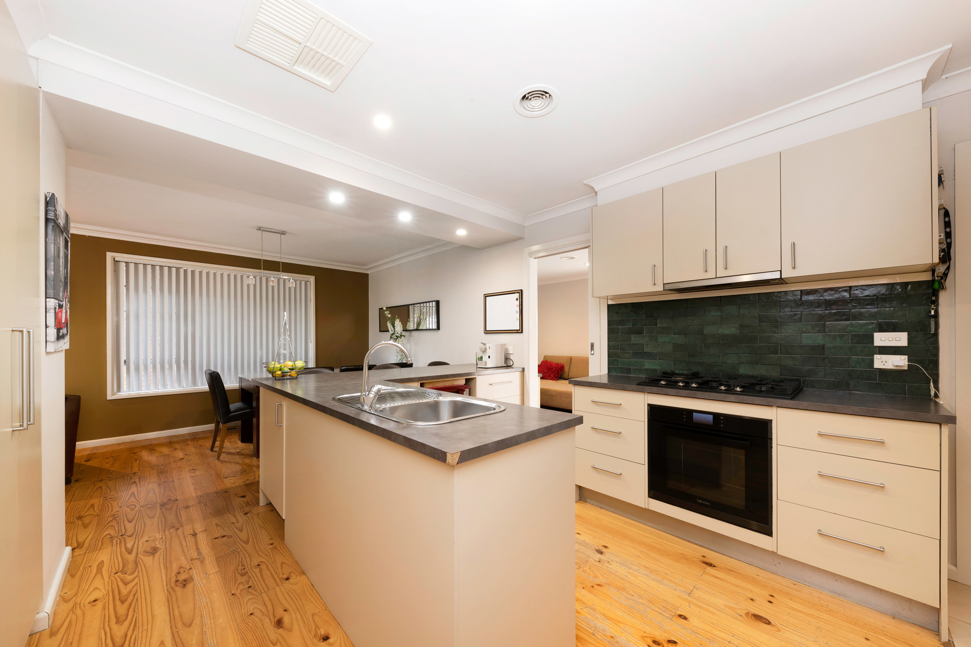 35 Kidston Crescent, Curtin ACT 2605, Curtin - Thumbnail 8